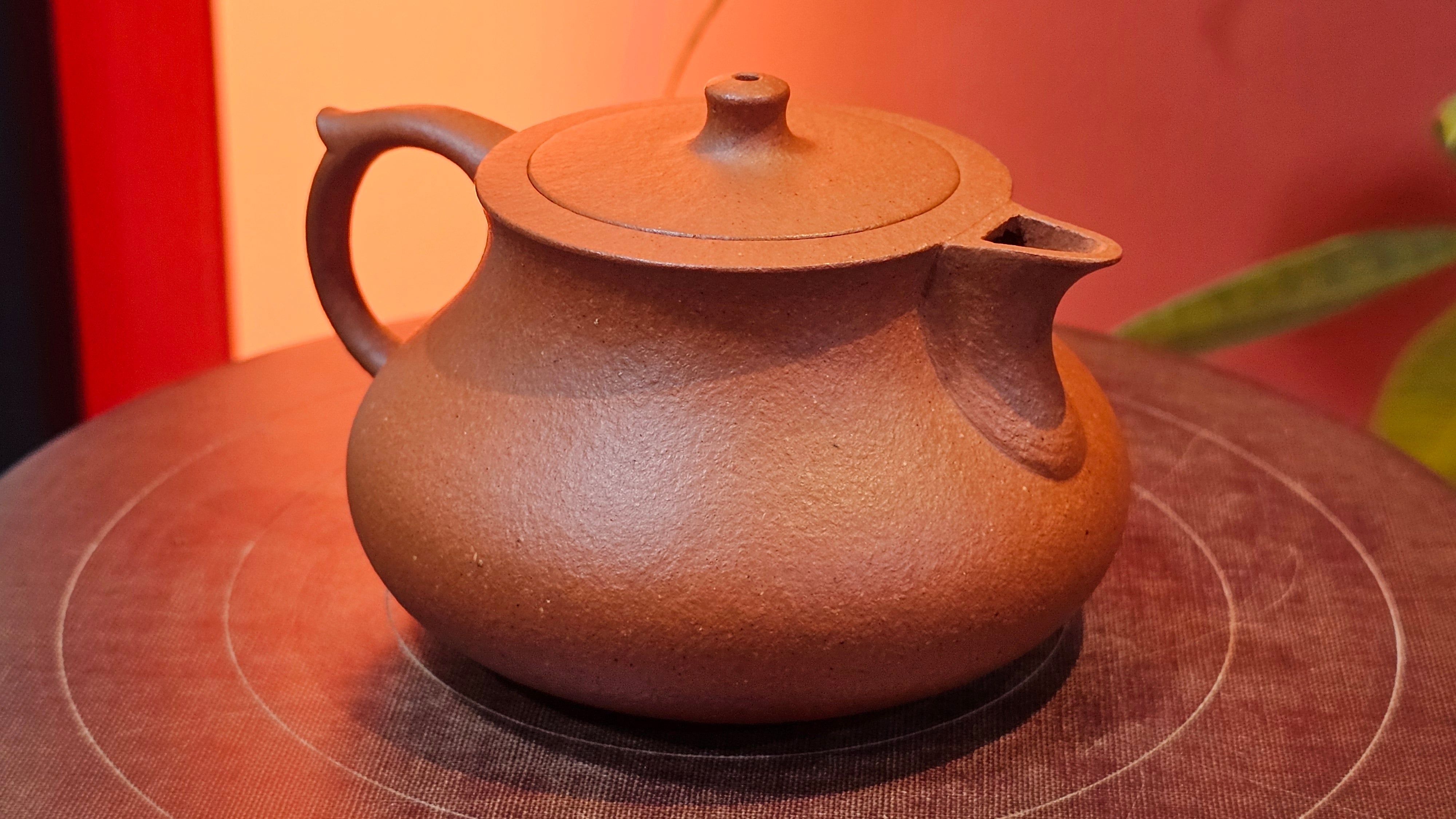 Le Rong 乐荣, 126.6ml, rare Zhu Sha 朱砂 (highest granularity form of ZhuNi), by Craftsman Gu Xiao Ming 顾小明 ~ Congratulations to Mr J.S.! 1223hrs 26th Sept 2025, Chicago! IL!