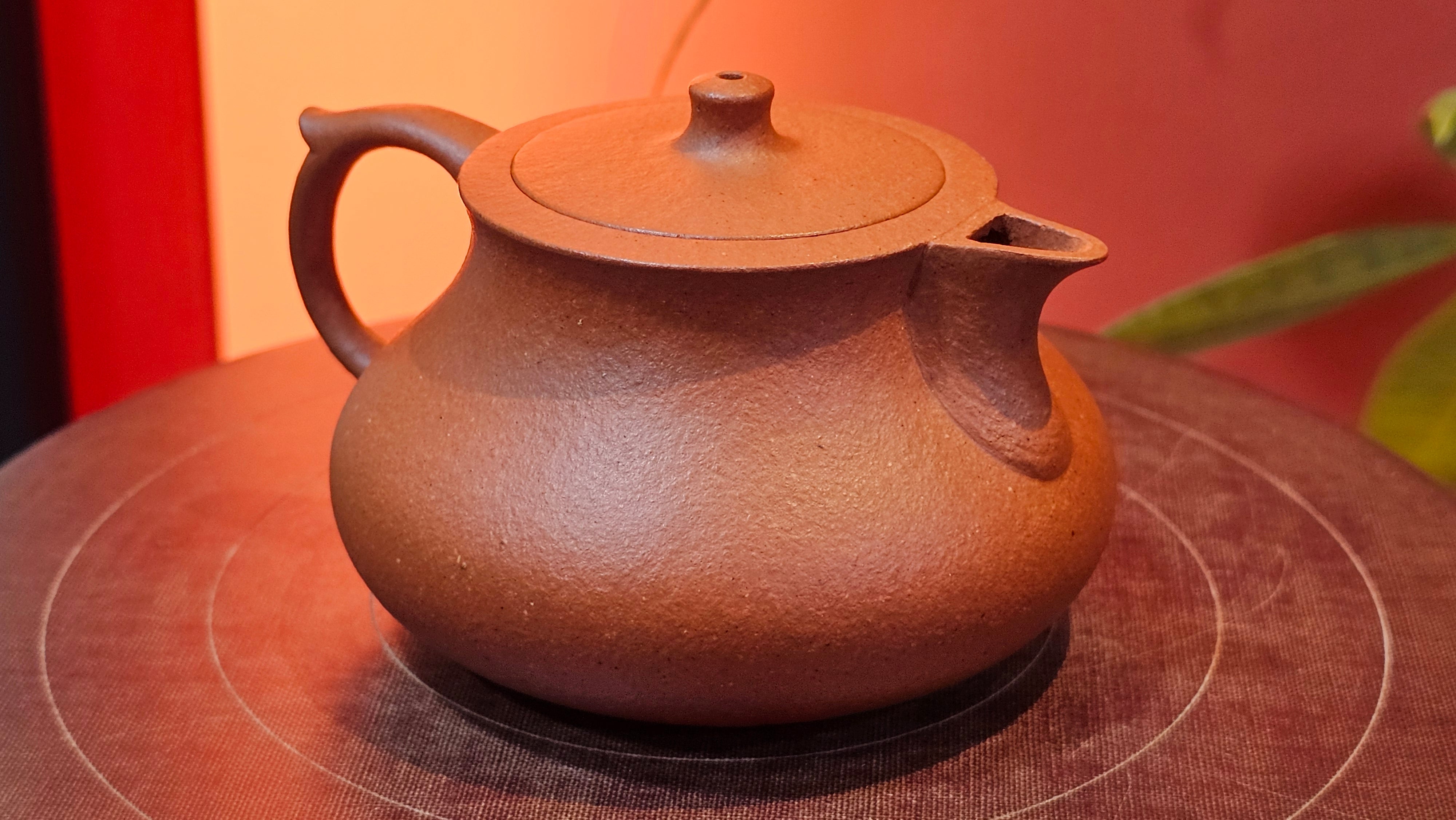 Le Rong 乐荣, 126.6ml, rare Zhu Sha 朱砂 (highest granularity form of ZhuNi), by Craftsman Gu Xiao Ming 顾小明 ~ Congratulations to Mr J.S.! 1223hrs 26th Sept 2025, Chicago! IL!