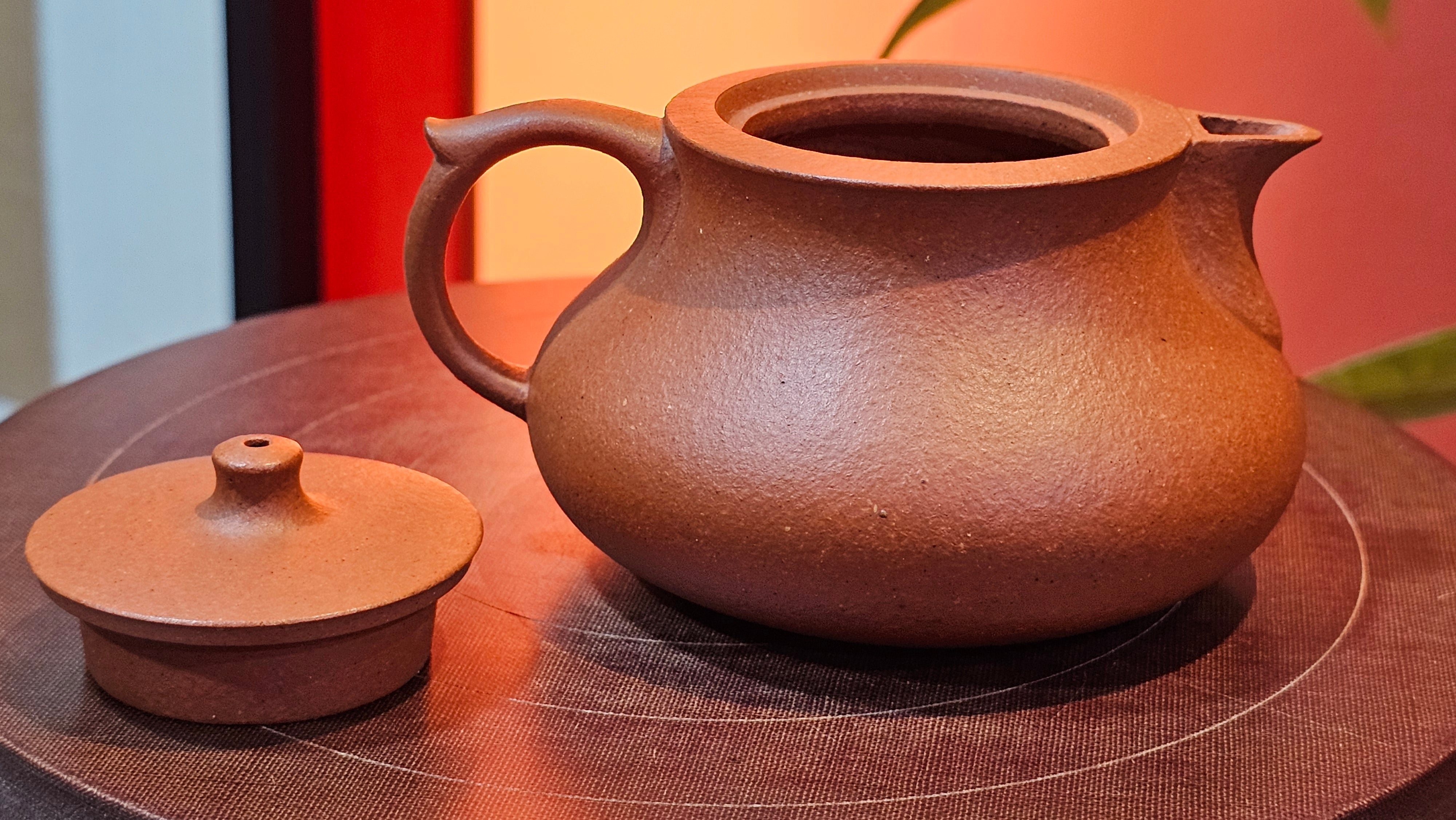 Le Rong 乐荣, 126.6ml, rare Zhu Sha 朱砂 (highest granularity form of ZhuNi), by Craftsman Gu Xiao Ming 顾小明 ~ Congratulations to Mr J.S.! 1223hrs 26th Sept 2025, Chicago! IL!