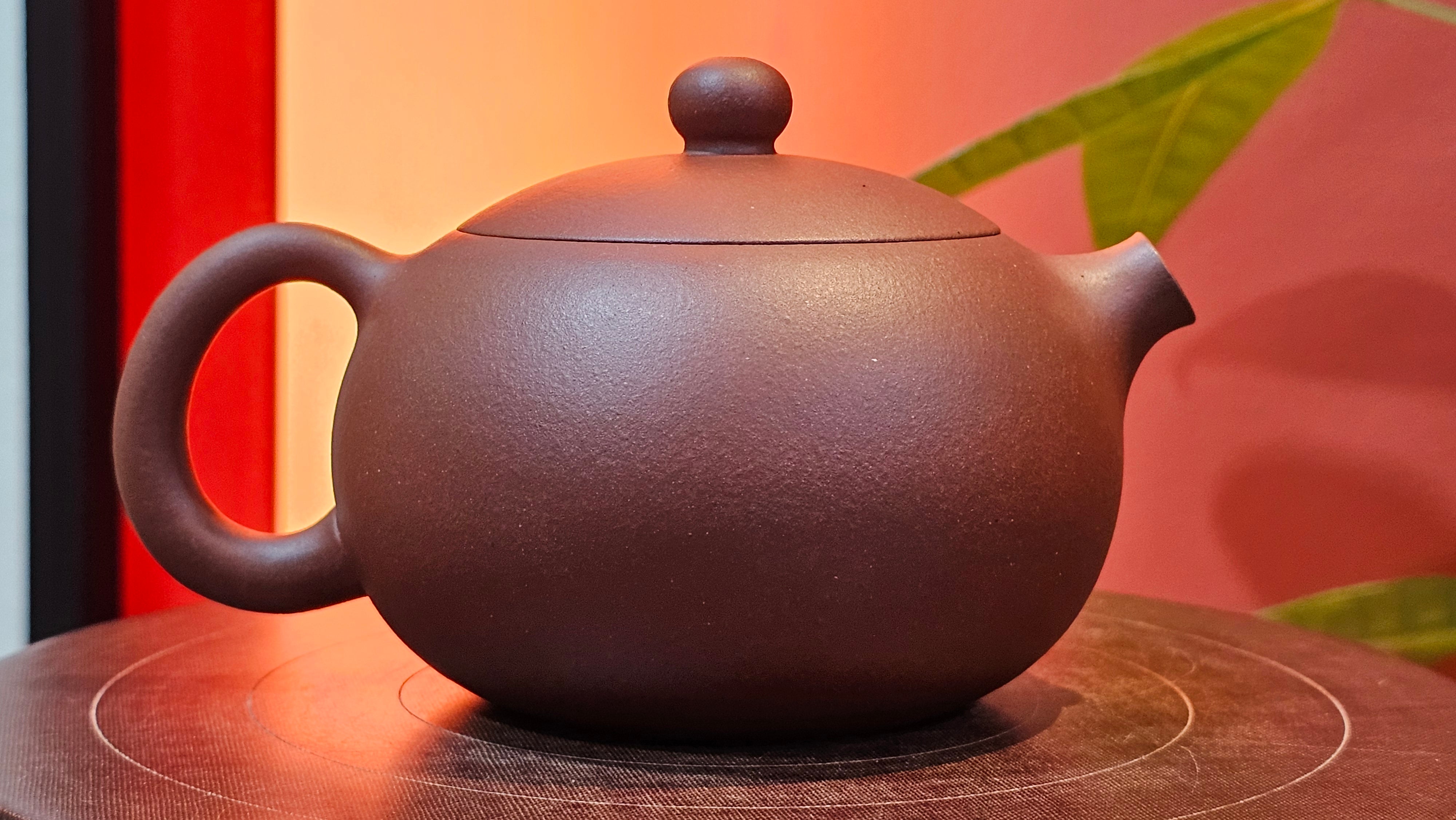 Xi Shi 西施, 205.3ml, Di Cao Qing Zi Ni 底槽青紫泥, by Craftsman Gu Xiao Ming 顾小明 ~ Congratulations to Mr E.A.! 1545hrs 4th Oct 2025, Colorado Springs! CO.