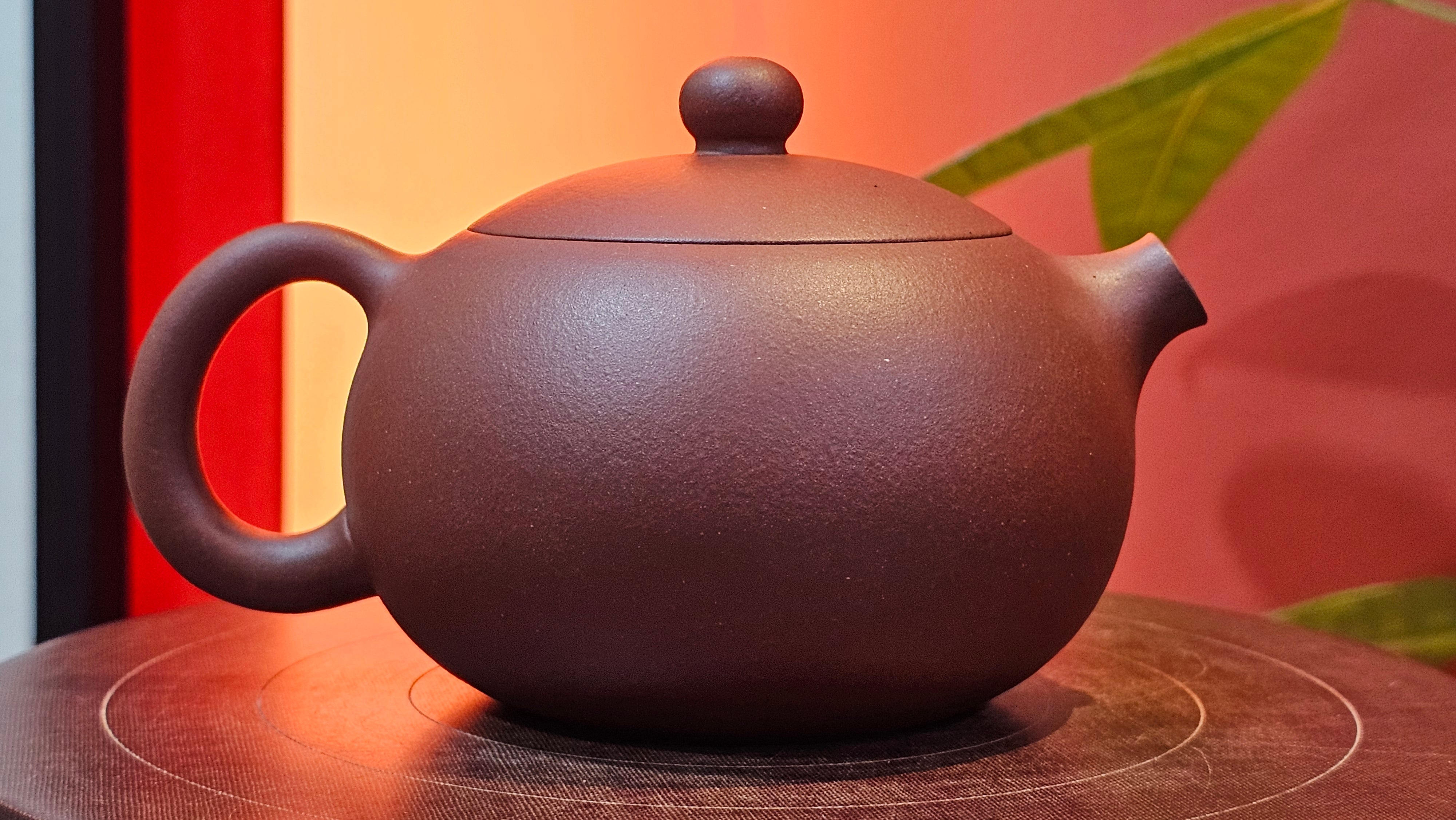 Xi Shi 西施, 205.3ml, Di Cao Qing Zi Ni 底槽青紫泥, by Craftsman Gu Xiao Ming 顾小明 ~ Congratulations to Mr E.A.! 1545hrs 4th Oct 2025, Colorado Springs! CO.