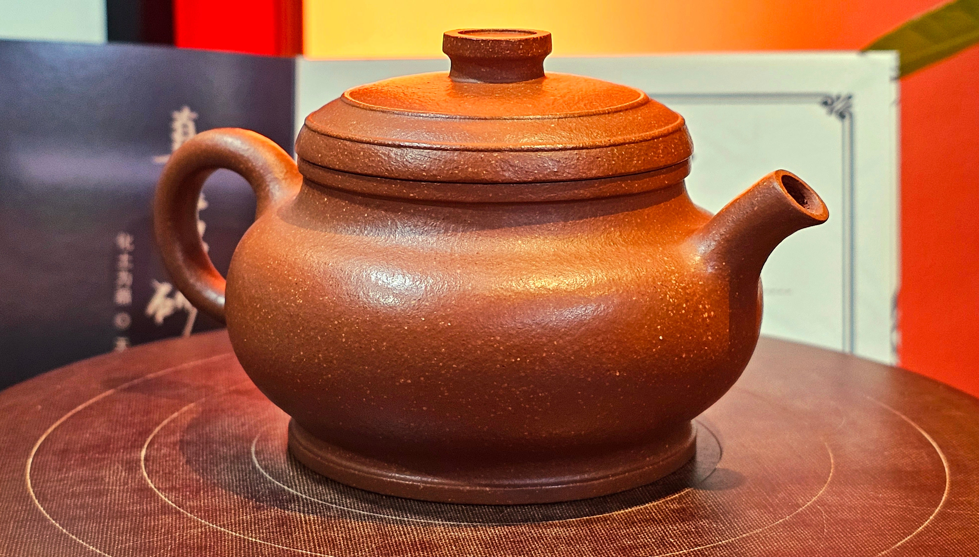 Song Jin Hu《颂金壶》, 153.6ml, Hong Jiang Po Ni 红降坡泥, by Craftsman Chen Gui Zhi 陈桂枝。(Red JiangPoNi rarer than Yellow JiangPoNi, XiaoMeiYao & ZhaoZhuang ZhuNi) ~!Congratulations to Mr A.T., A.C., 1945hrs 4th Oct 2025, München, Germany🇩🇪!