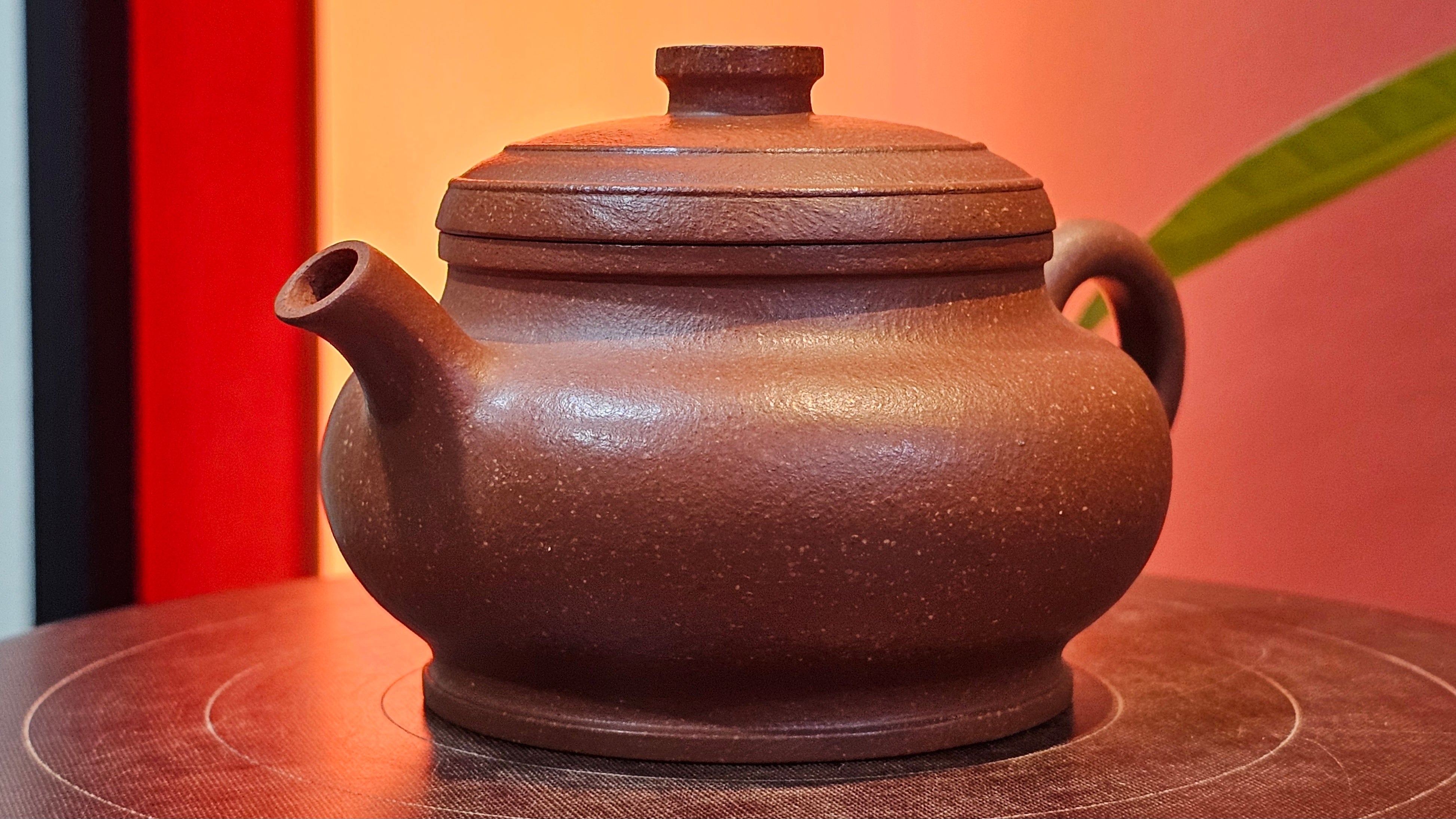 Song Jin Hu《颂金壶》, 153.6ml, Hong Jiang Po Ni 红降坡泥, by Craftsman Chen Gui Zhi 陈桂枝。(Red JiangPoNi rarer than Yellow JiangPoNi, XiaoMeiYao & ZhaoZhuang ZhuNi) ~!Congratulations to Mr A.T., A.C., 1945hrs 4th Oct 2025, München, Germany🇩🇪!