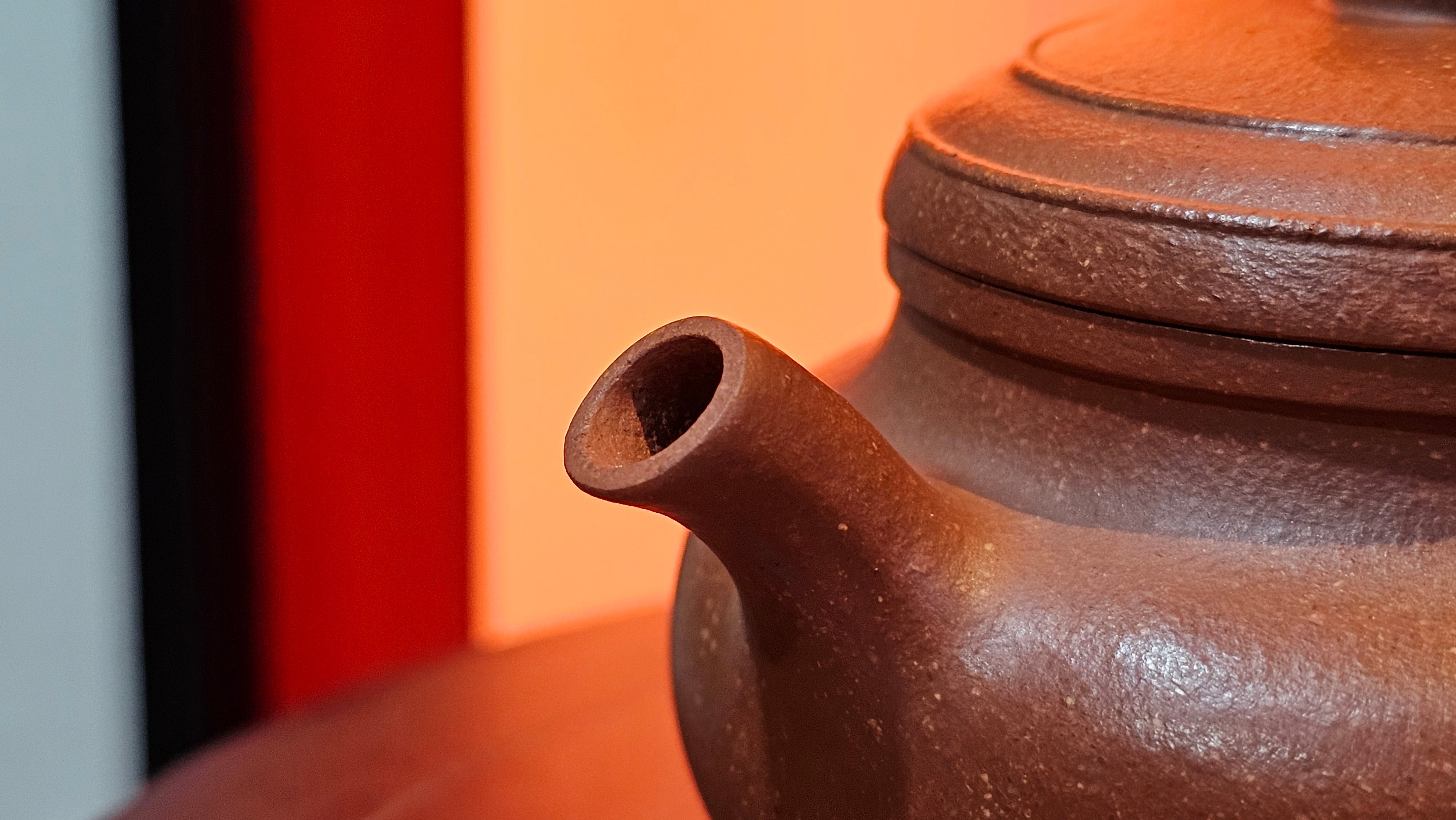 Song Jin Hu《颂金壶》, 153.6ml, Hong Jiang Po Ni 红降坡泥, by Craftsman Chen Gui Zhi 陈桂枝。(Red JiangPoNi rarer than Yellow JiangPoNi, XiaoMeiYao & ZhaoZhuang ZhuNi) ~!Congratulations to Mr A.T., A.C., 1945hrs 4th Oct 2025, München, Germany🇩🇪!