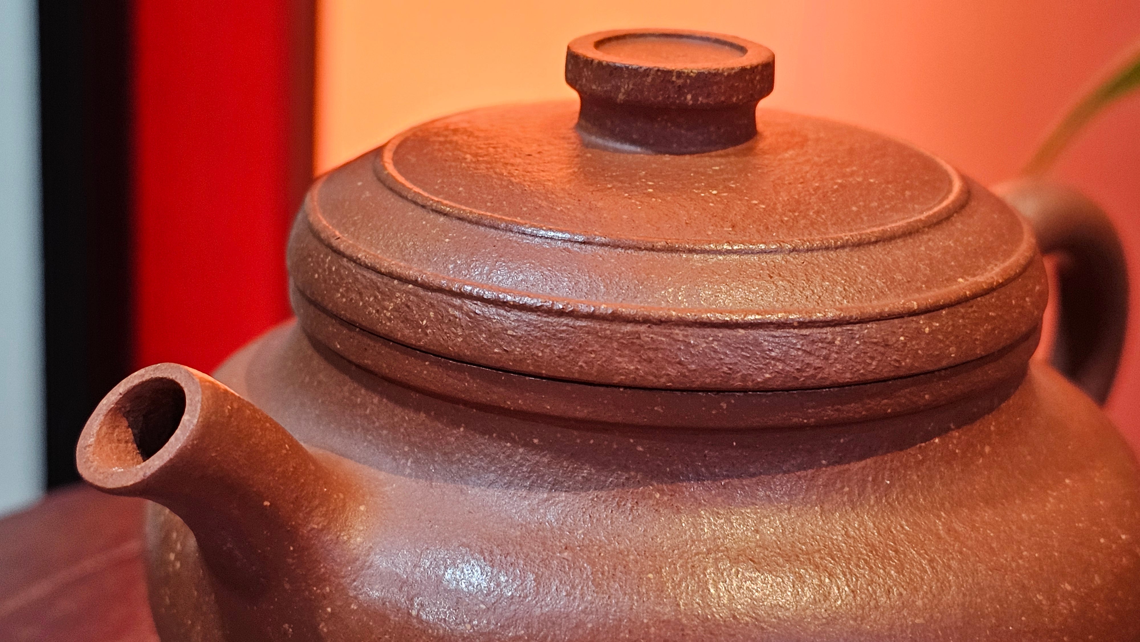 Song Jin Hu《颂金壶》, 153.6ml, Hong Jiang Po Ni 红降坡泥, by Craftsman Chen Gui Zhi 陈桂枝。(Red JiangPoNi rarer than Yellow JiangPoNi, XiaoMeiYao & ZhaoZhuang ZhuNi) ~!Congratulations to Mr A.T., A.C., 1945hrs 4th Oct 2025, München, Germany🇩🇪!