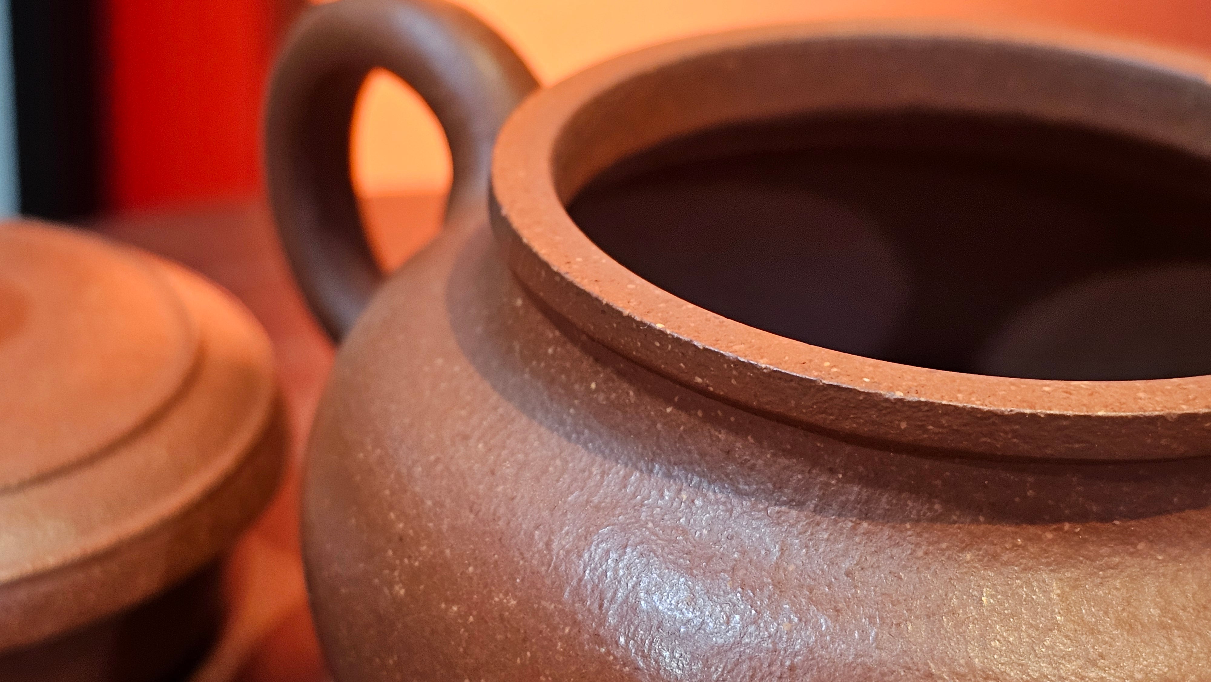 Song Jin Hu《颂金壶》, 153.6ml, Hong Jiang Po Ni 红降坡泥, by Craftsman Chen Gui Zhi 陈桂枝。(Red JiangPoNi rarer than Yellow JiangPoNi, XiaoMeiYao & ZhaoZhuang ZhuNi) ~!Congratulations to Mr A.T., A.C., 1945hrs 4th Oct 2025, München, Germany🇩🇪!