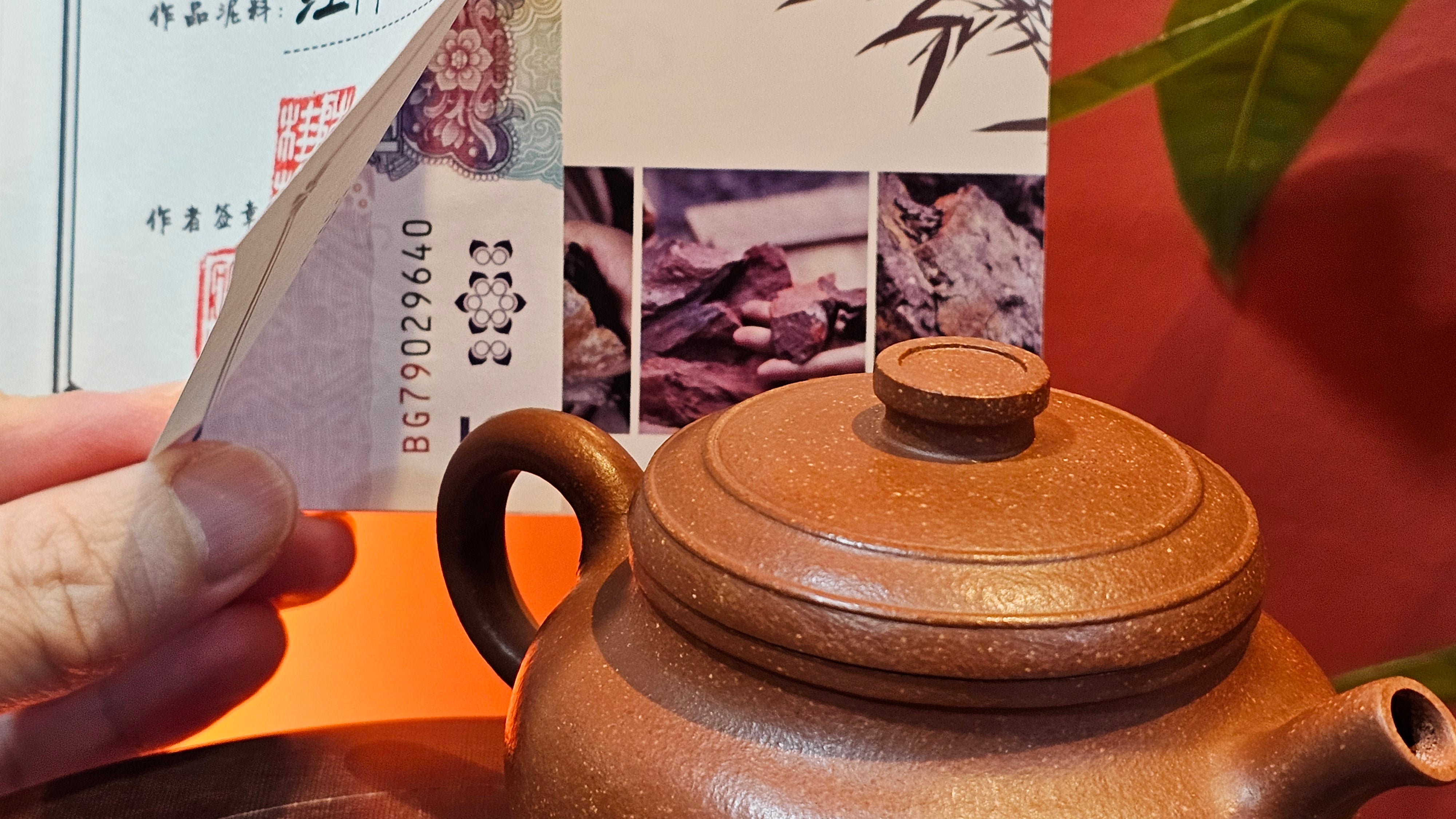 Song Jin Hu《颂金壶》, 153.6ml, Hong Jiang Po Ni 红降坡泥, by Craftsman Chen Gui Zhi 陈桂枝。(Red JiangPoNi rarer than Yellow JiangPoNi, XiaoMeiYao & ZhaoZhuang ZhuNi) ~!Congratulations to Mr A.T., A.C., 1945hrs 4th Oct 2025, München, Germany🇩🇪!