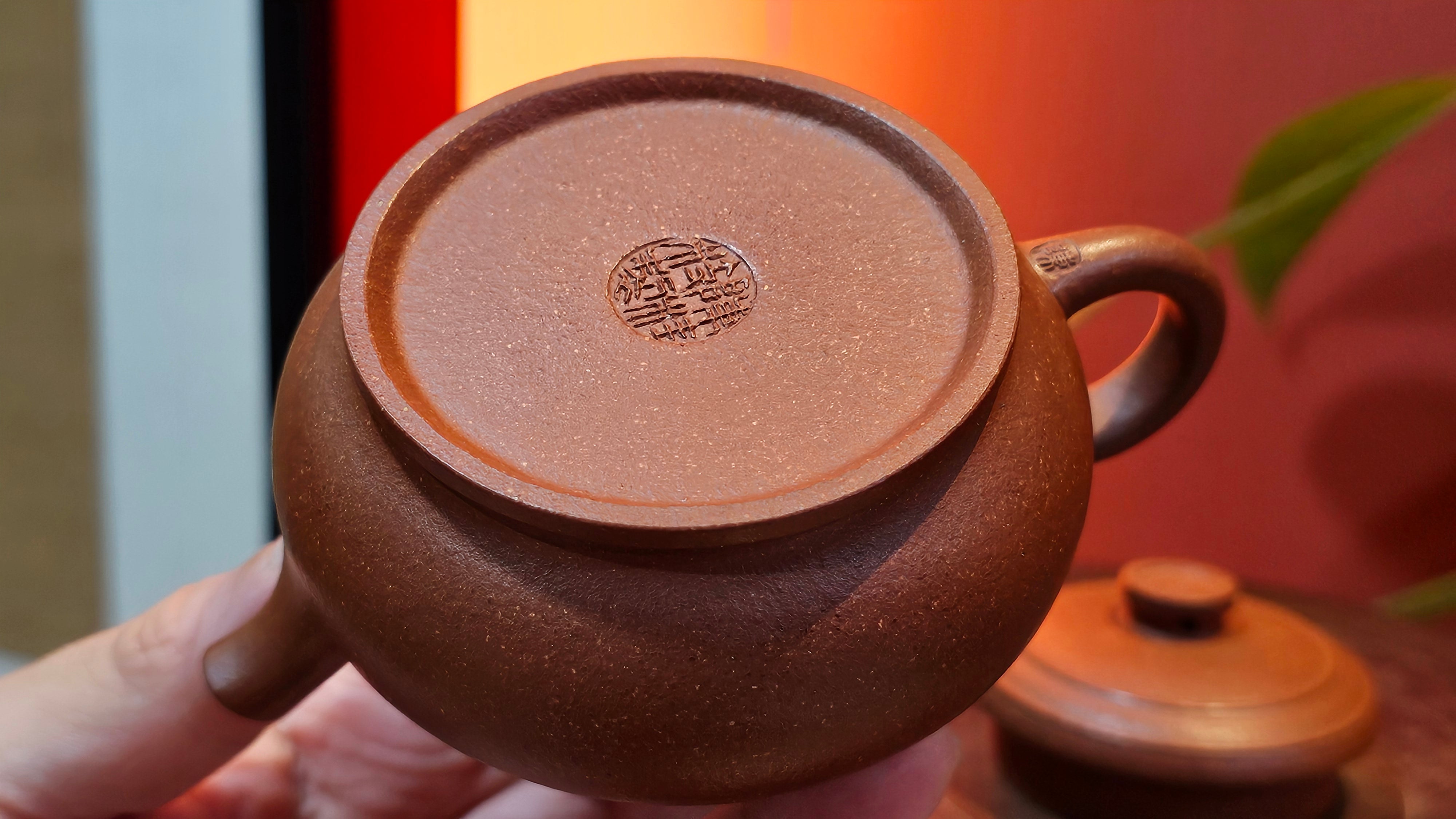 Song Jin Hu《颂金壶》, 153.6ml, Hong Jiang Po Ni 红降坡泥, by Craftsman Chen Gui Zhi 陈桂枝。(Red JiangPoNi rarer than Yellow JiangPoNi, XiaoMeiYao & ZhaoZhuang ZhuNi) ~!Congratulations to Mr A.T., A.C., 1945hrs 4th Oct 2025, München, Germany🇩🇪!