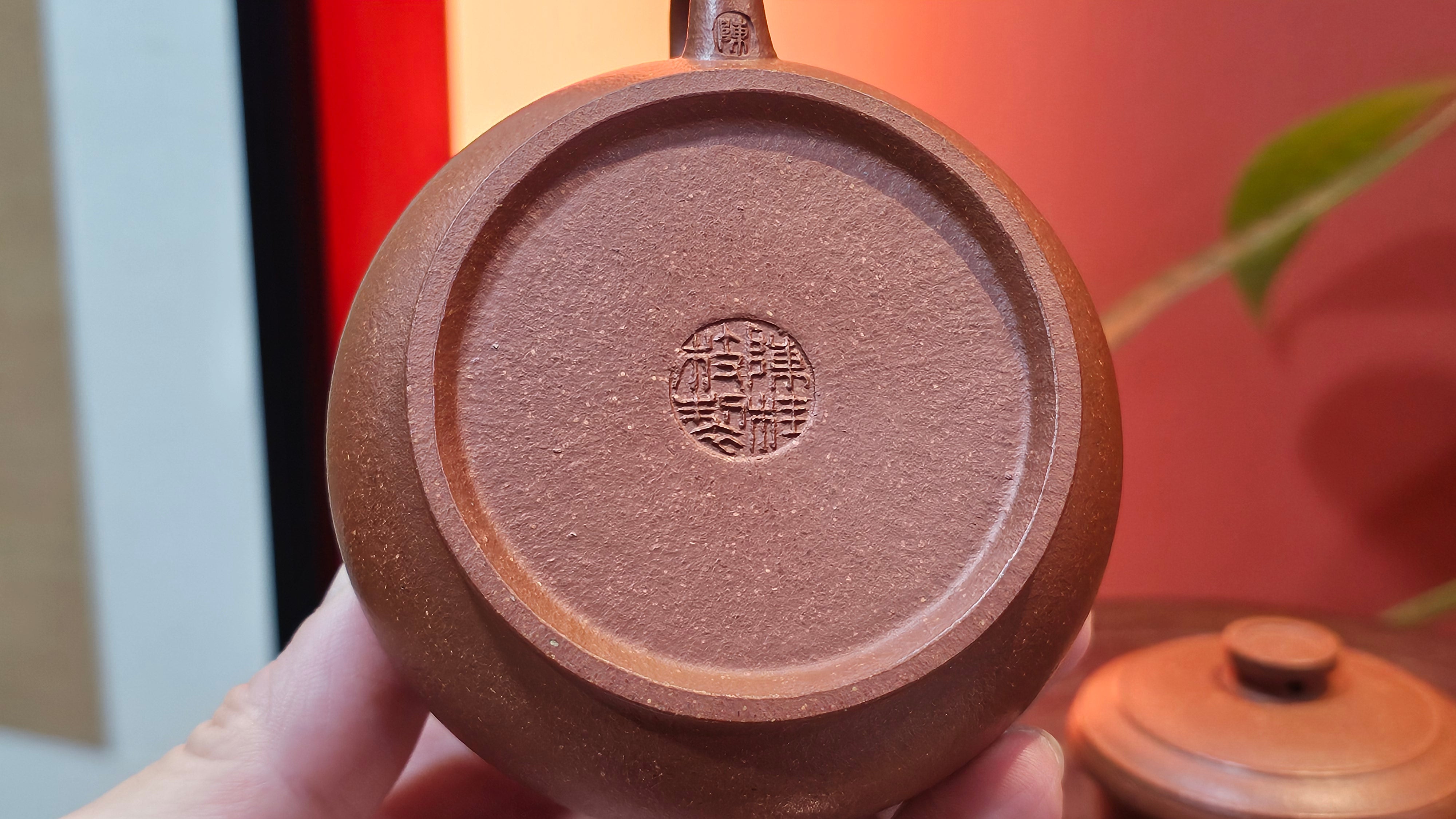 Song Jin Hu《颂金壶》, 153.6ml, Hong Jiang Po Ni 红降坡泥, by Craftsman Chen Gui Zhi 陈桂枝。(Red JiangPoNi rarer than Yellow JiangPoNi, XiaoMeiYao & ZhaoZhuang ZhuNi) ~!Congratulations to Mr A.T., A.C., 1945hrs 4th Oct 2025, München, Germany🇩🇪!