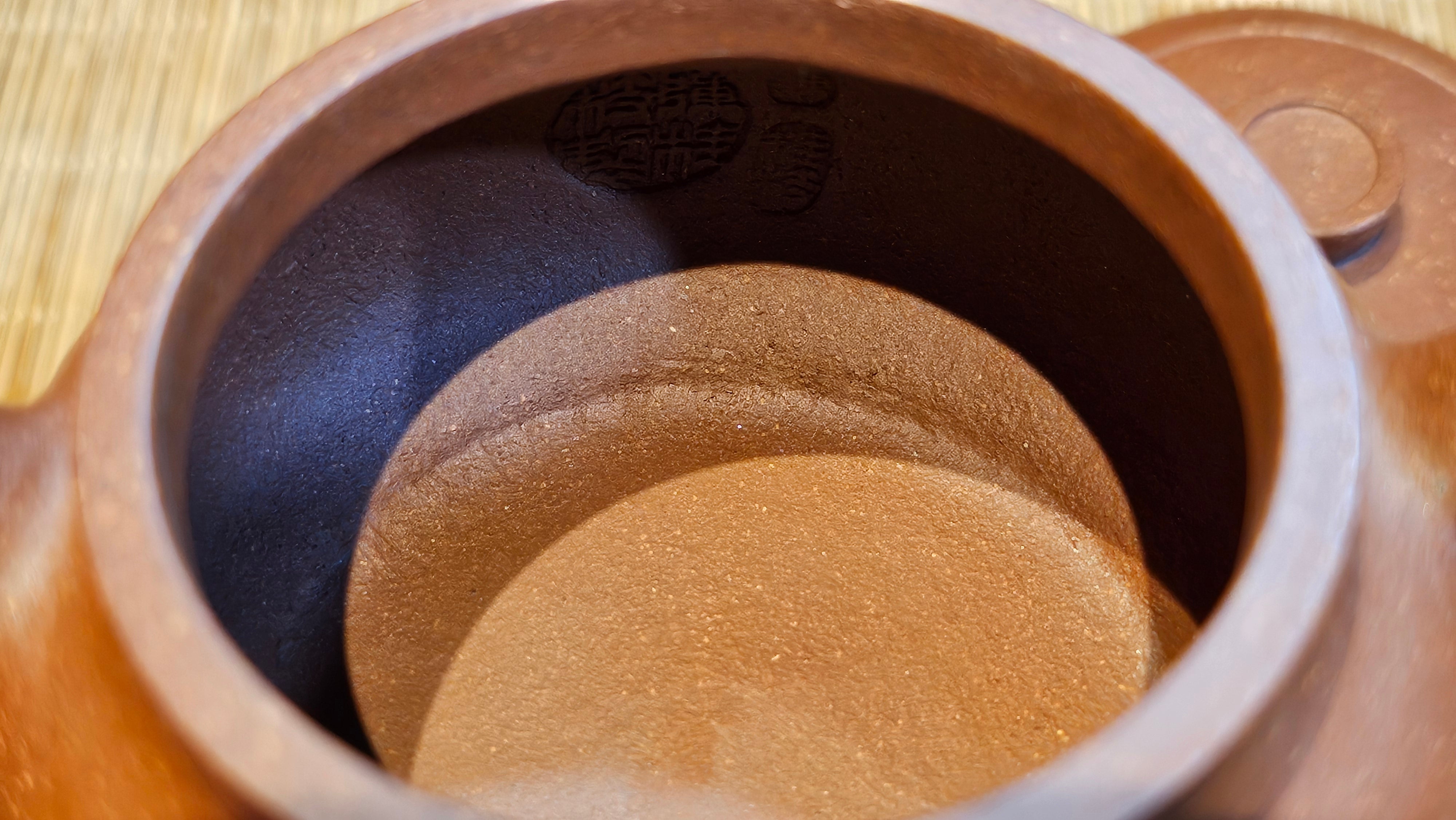 Song Jin Hu《颂金壶》, 153.6ml, Hong Jiang Po Ni 红降坡泥, by Craftsman Chen Gui Zhi 陈桂枝。(Red JiangPoNi rarer than Yellow JiangPoNi, XiaoMeiYao & ZhaoZhuang ZhuNi) ~!Congratulations to Mr A.T., A.C., 1945hrs 4th Oct 2025, München, Germany🇩🇪!