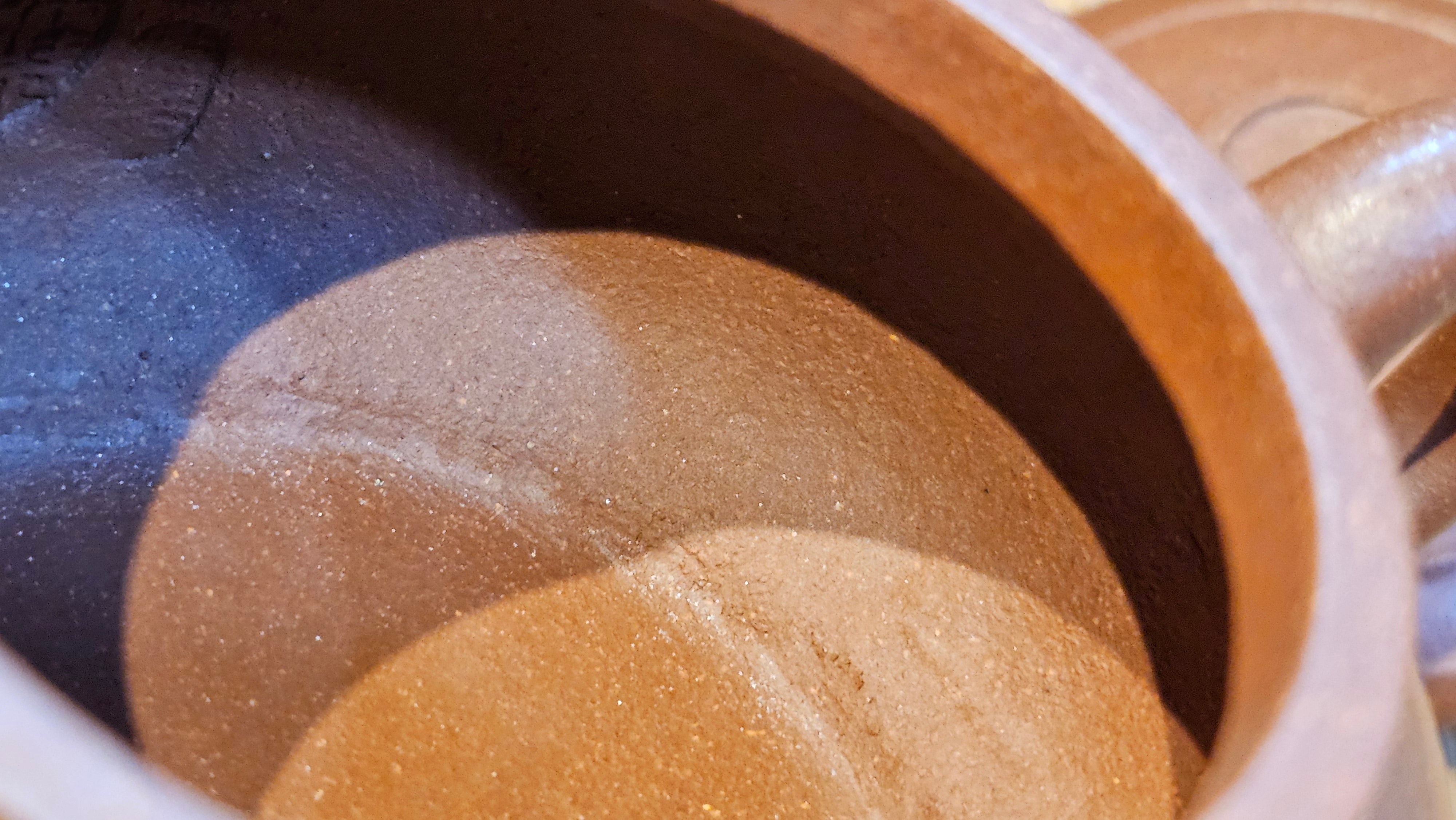 Song Jin Hu《颂金壶》, 153.6ml, Hong Jiang Po Ni 红降坡泥, by Craftsman Chen Gui Zhi 陈桂枝。(Red JiangPoNi rarer than Yellow JiangPoNi, XiaoMeiYao & ZhaoZhuang ZhuNi) ~!Congratulations to Mr A.T., A.C., 1945hrs 4th Oct 2025, München, Germany🇩🇪!