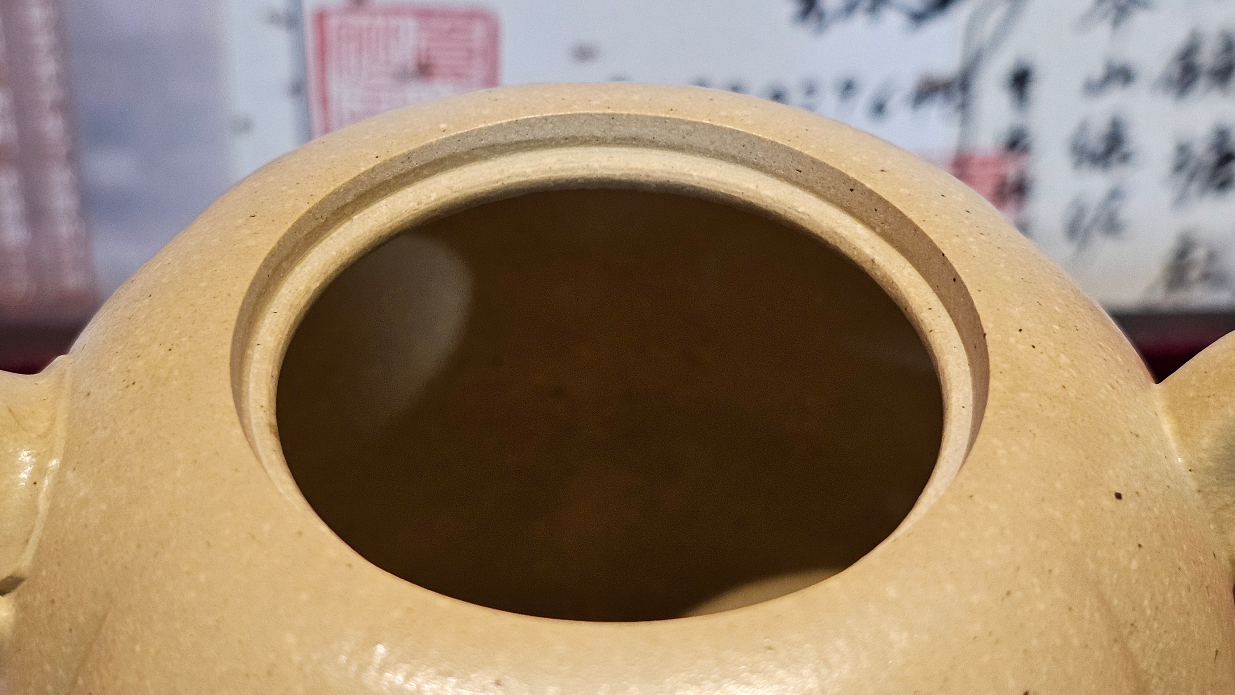 Commissioned work for Ms S.Muller: ZiSha work《甜瓜》"Tian Gua" 210ml, made with Cao Family's 100% BenShan LüNi 本山绿泥, crafted by L4 Assoc Master Artist Zhang Ke 助理工艺美术师, 张轲 ~ COMPLETED and CONGRATULATIONS to Ms S.Muller, Velden! The Netherlands🇳🇱.