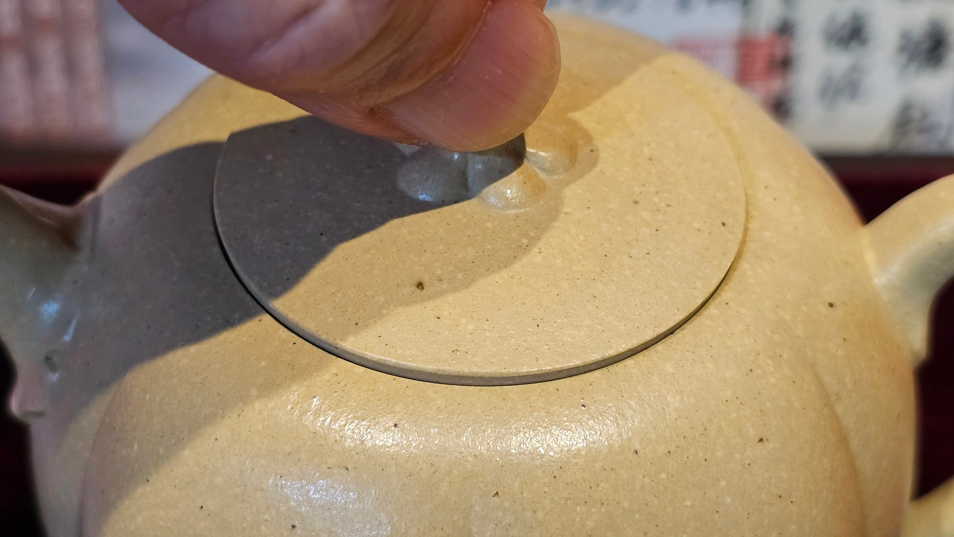 Commissioned work for Ms S.Muller: ZiSha work《甜瓜》"Tian Gua" 210ml, made with Cao Family's 100% BenShan LüNi 本山绿泥, crafted by L4 Assoc Master Artist Zhang Ke 助理工艺美术师, 张轲 ~ COMPLETED and CONGRATULATIONS to Ms S.Muller, Velden! The Netherlands🇳🇱.