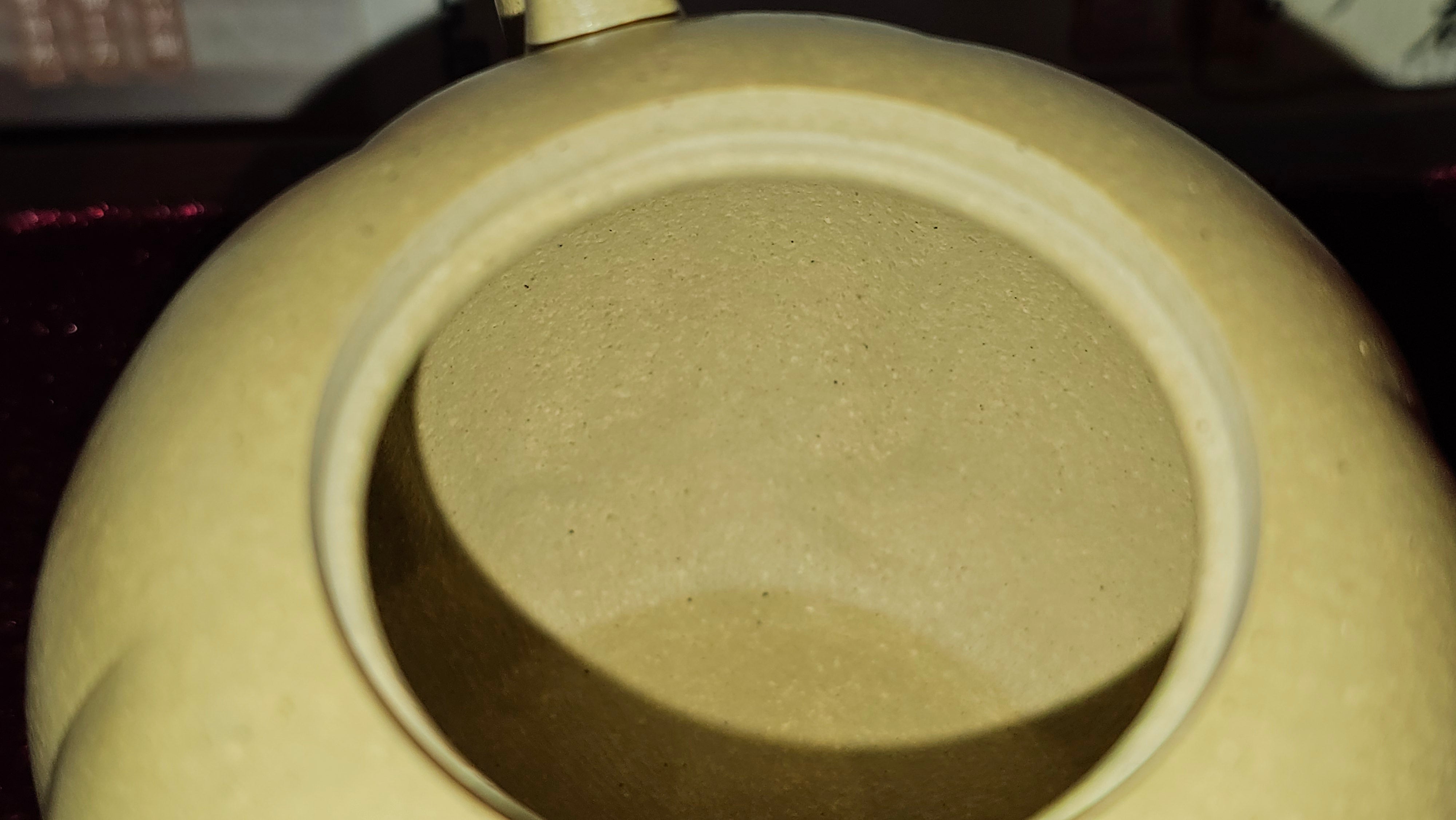 Commissioned work for Ms S.Muller: ZiSha work《甜瓜》"Tian Gua" 210ml, made with Cao Family's 100% BenShan LüNi 本山绿泥, crafted by L4 Assoc Master Artist Zhang Ke 助理工艺美术师, 张轲 ~ COMPLETED and CONGRATULATIONS to Ms S.Muller, Velden! The Netherlands🇳🇱.