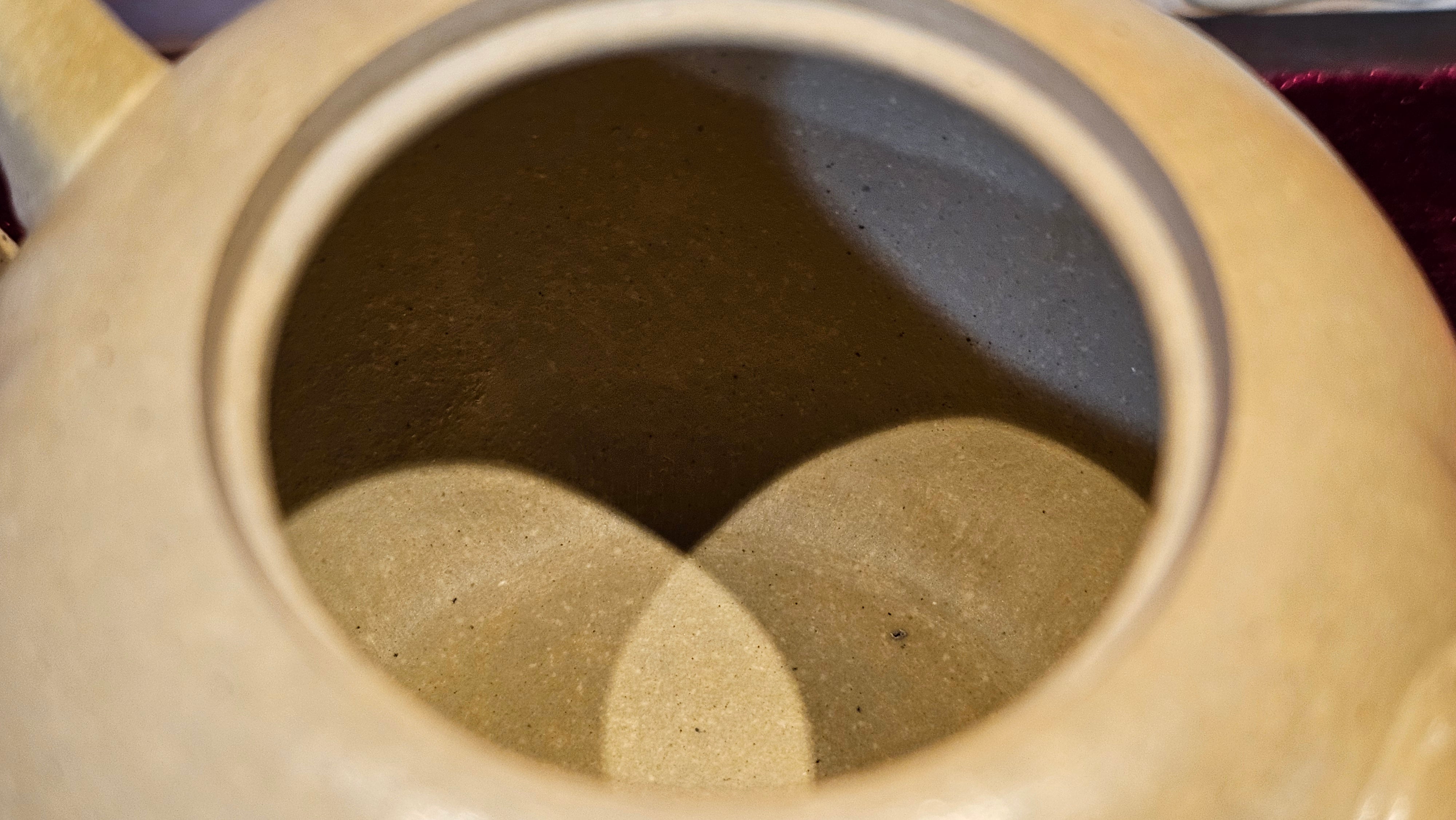 Commissioned work for Ms S.Muller: ZiSha work《甜瓜》"Tian Gua" 210ml, made with Cao Family's 100% BenShan LüNi 本山绿泥, crafted by L4 Assoc Master Artist Zhang Ke 助理工艺美术师, 张轲 ~ COMPLETED and CONGRATULATIONS to Ms S.Muller, Velden! The Netherlands🇳🇱.