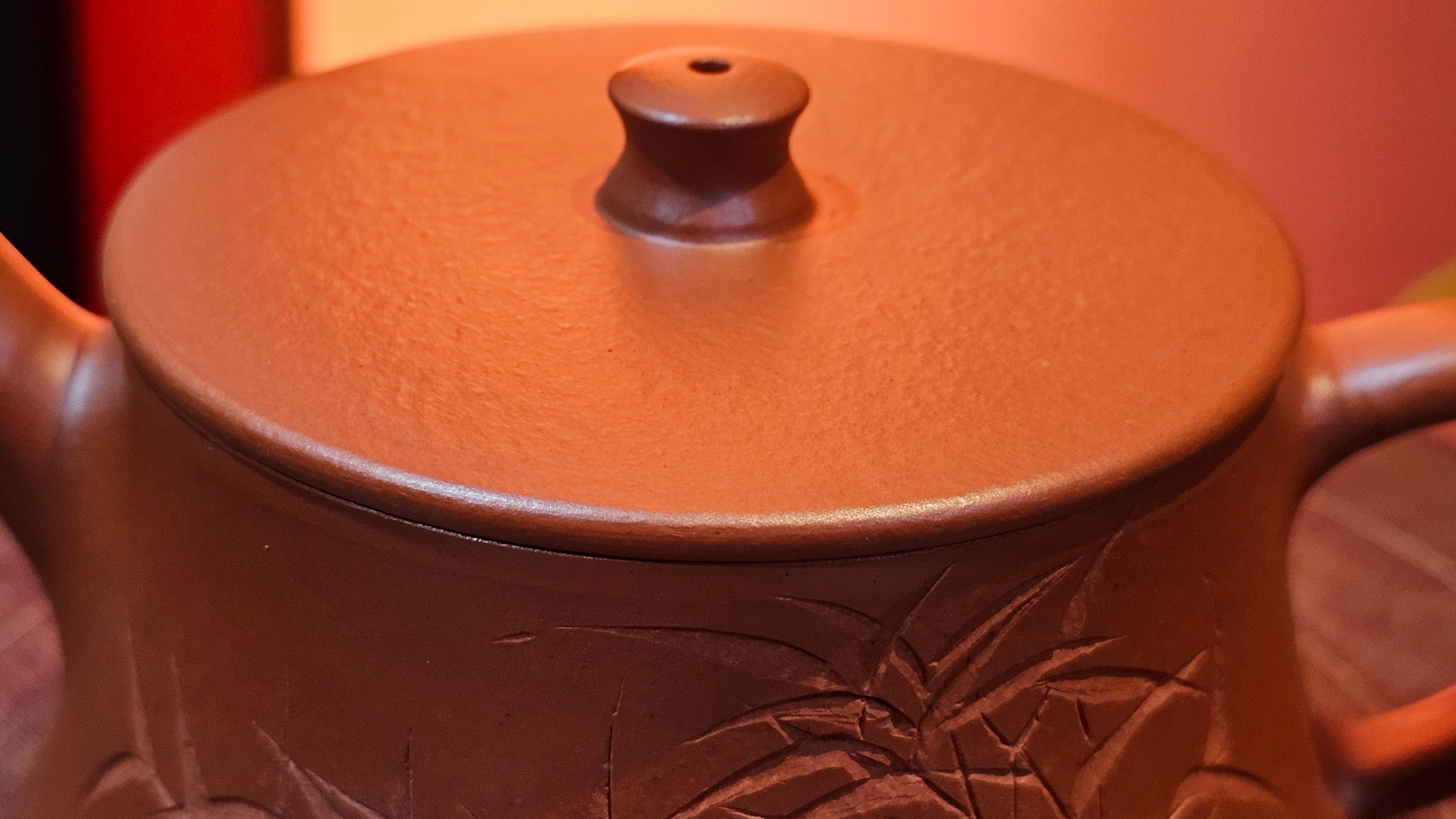 Yun Zhu 云柱 "Pillar of the Heavens", 138.2ml, Xiao Mei Yao Zhu Ni, by Craftsman Wang Hui 王慧 ~ "劲竹凌风" and Bamboo Engraving by Craftsman Yi De Shu 一德书 ~!Congratulations to Mr J.D.! 2059hts 7th Oct 2025, CO!