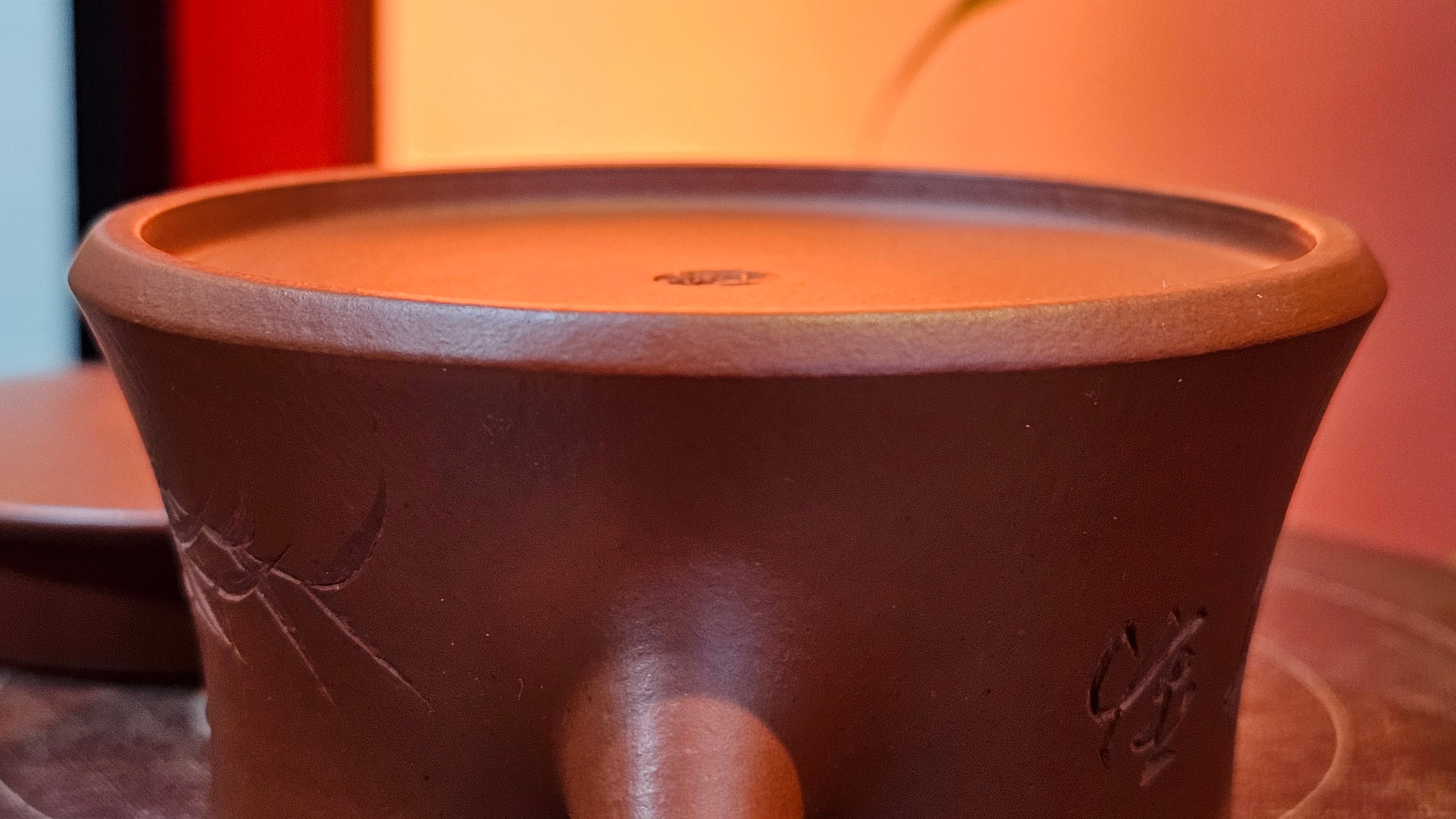 Yun Zhu 云柱 "Pillar of the Heavens", 138.2ml, Xiao Mei Yao Zhu Ni, by Craftsman Wang Hui 王慧 ~ "劲竹凌风" and Bamboo Engraving by Craftsman Yi De Shu 一德书 ~!Congratulations to Mr J.D.! 2059hts 7th Oct 2025, CO!