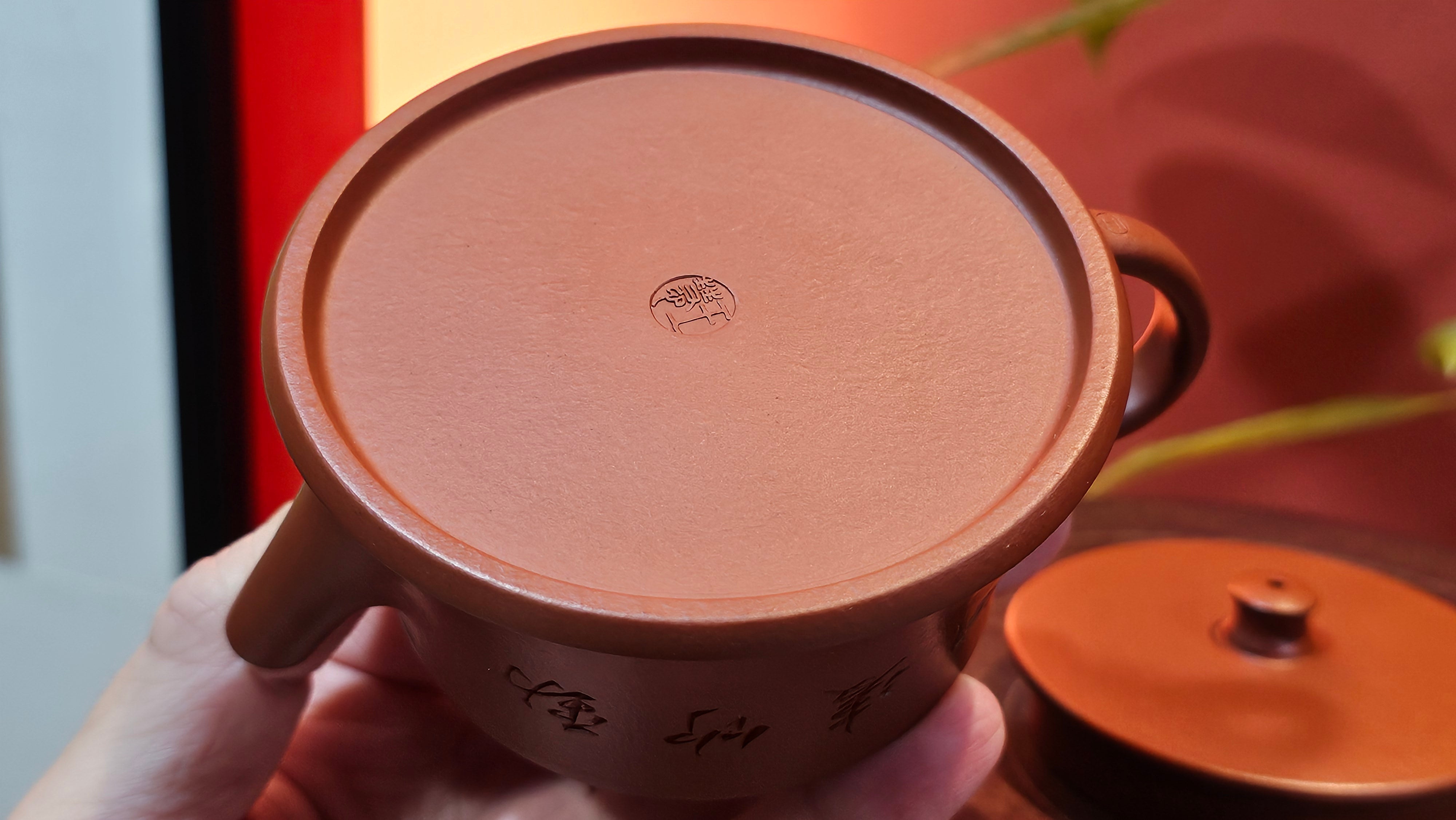 Yun Zhu 云柱 "Pillar of the Heavens", 138.2ml, Xiao Mei Yao Zhu Ni, by Craftsman Wang Hui 王慧 ~ "劲竹凌风" and Bamboo Engraving by Craftsman Yi De Shu 一德书 ~!Congratulations to Mr J.D.! 2059hts 7th Oct 2025, CO!