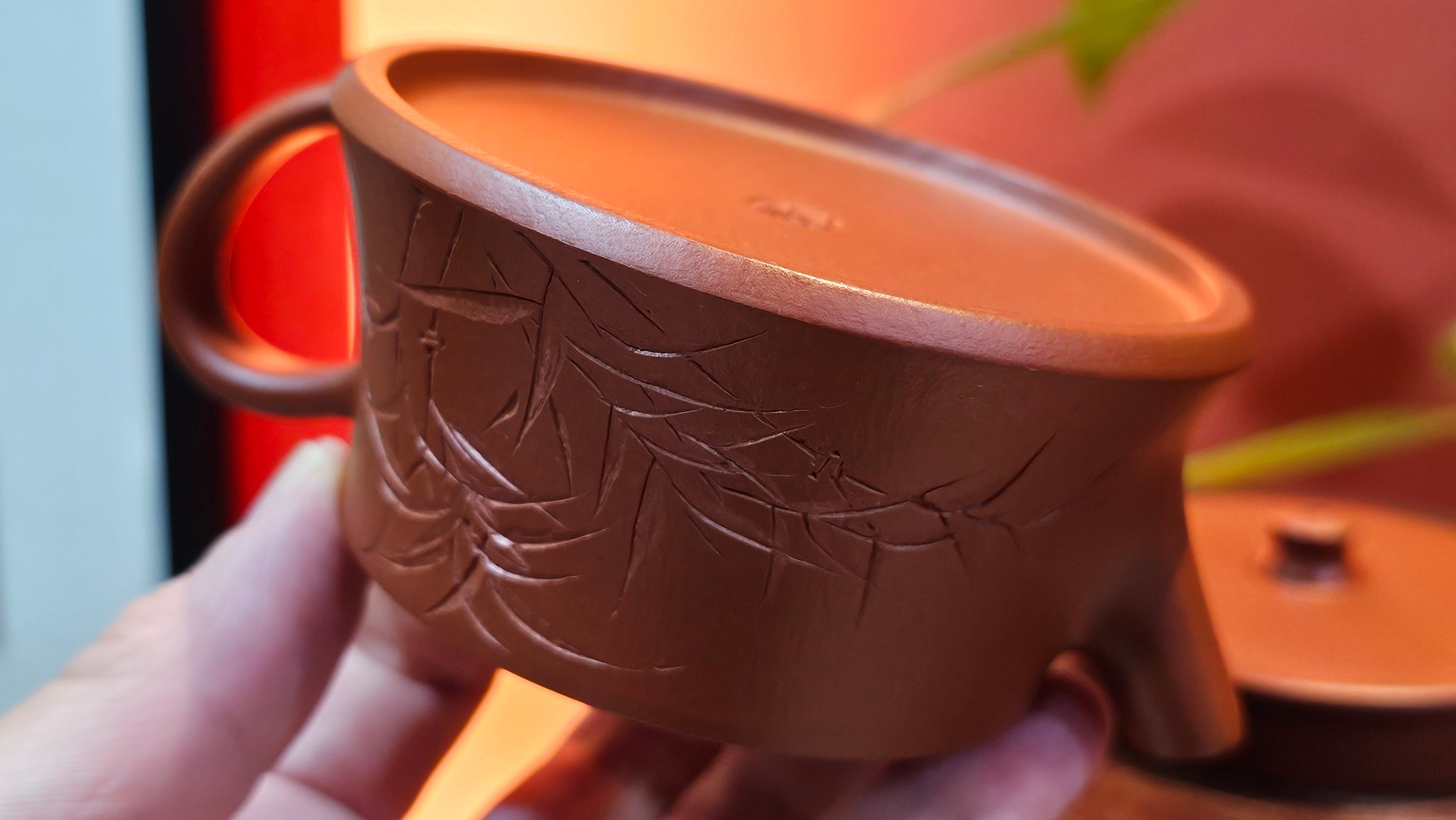 Yun Zhu 云柱 "Pillar of the Heavens", 138.2ml, Xiao Mei Yao Zhu Ni, by Craftsman Wang Hui 王慧 ~ "劲竹凌风" and Bamboo Engraving by Craftsman Yi De Shu 一德书 ~!Congratulations to Mr J.D.! 2059hts 7th Oct 2025, CO!