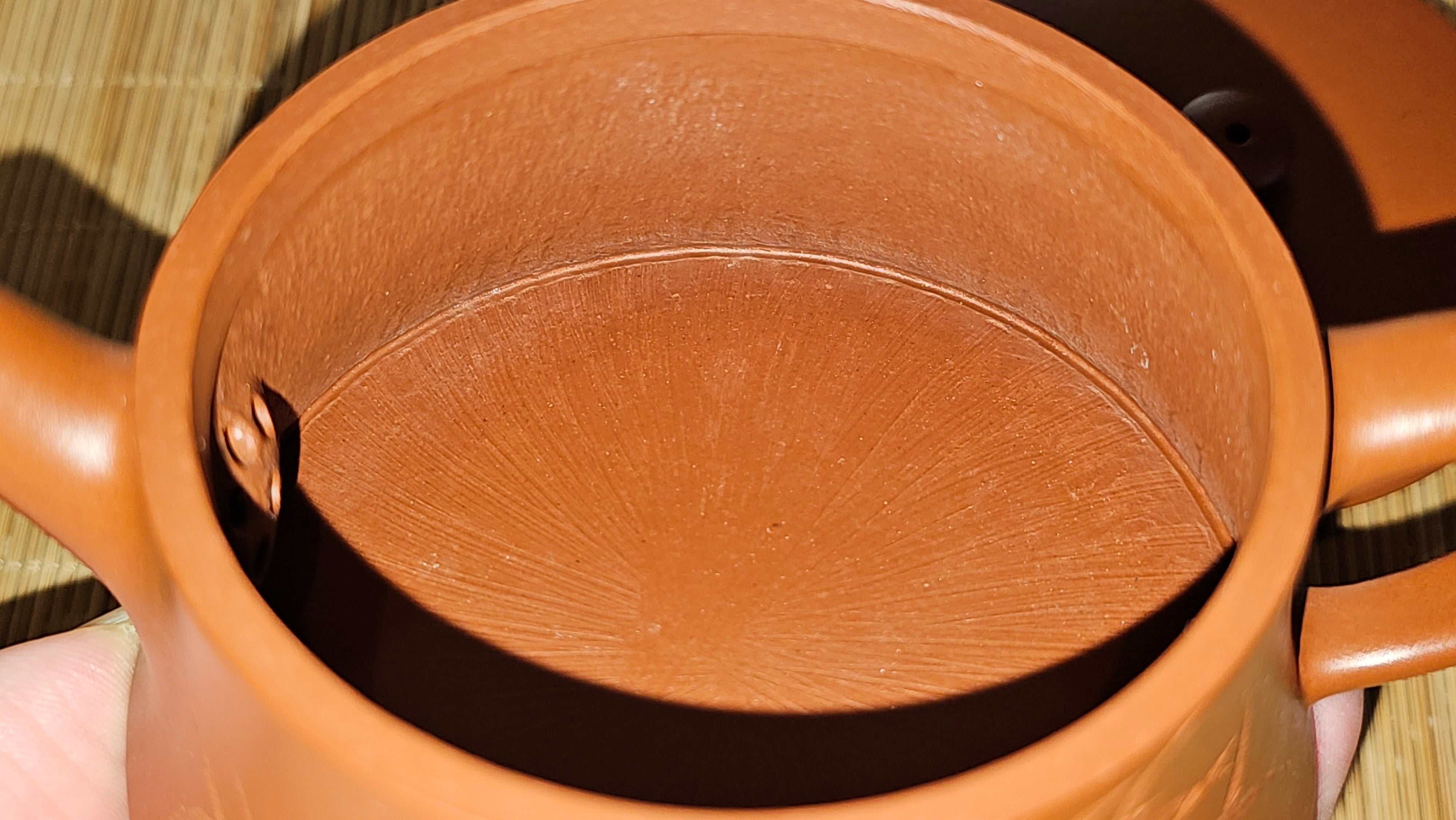 Yun Zhu 云柱 "Pillar of the Heavens", 138.2ml, Xiao Mei Yao Zhu Ni, by Craftsman Wang Hui 王慧 ~ "劲竹凌风" and Bamboo Engraving by Craftsman Yi De Shu 一德书 ~!Congratulations to Mr J.D.! 2059hts 7th Oct 2025, CO!