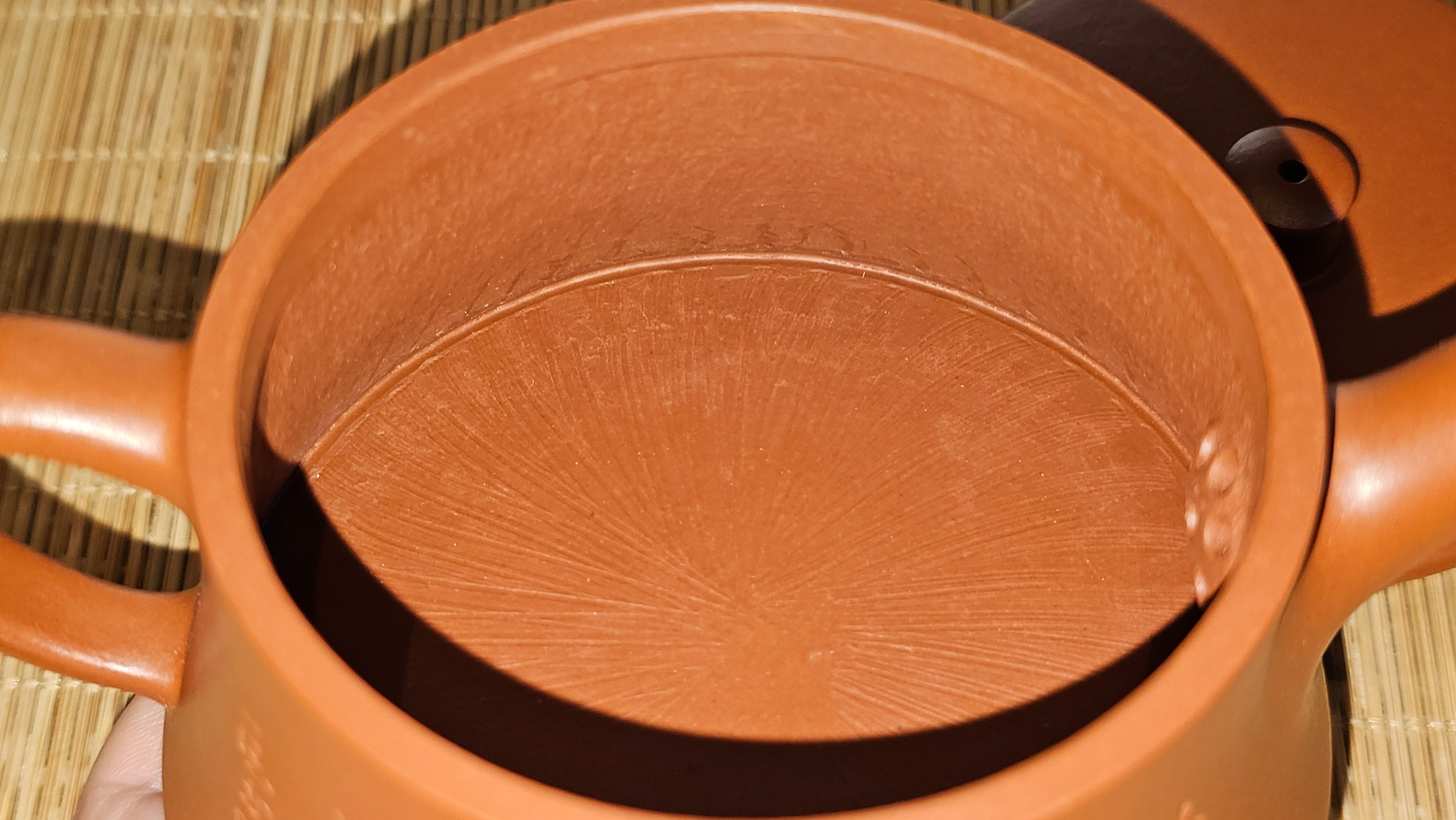 Yun Zhu 云柱 "Pillar of the Heavens", 138.2ml, Xiao Mei Yao Zhu Ni, by Craftsman Wang Hui 王慧 ~ "劲竹凌风" and Bamboo Engraving by Craftsman Yi De Shu 一德书 ~!Congratulations to Mr J.D.! 2059hts 7th Oct 2025, CO!