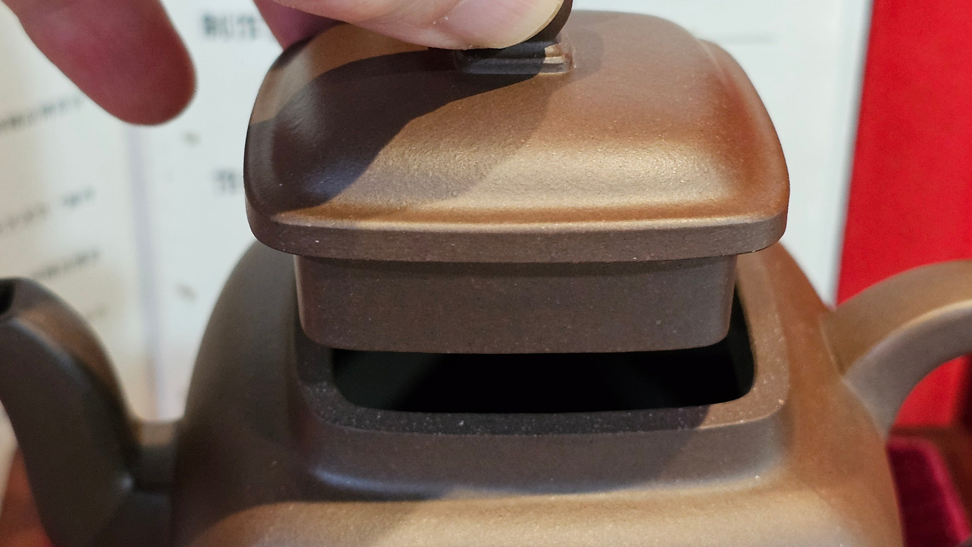 《鸣远四方》"Ming Yuan Si Fang", 348.3ml, Di Cao Qing Zi Ni, by L2A Senior Consummate Artist Yuan Hui 高级振兴技艺师兼高级工艺美术师～袁辉 ~ Congratulations to Mr B.I.! 1718hrs 3rd Oct 2025, St. Charles! IL!