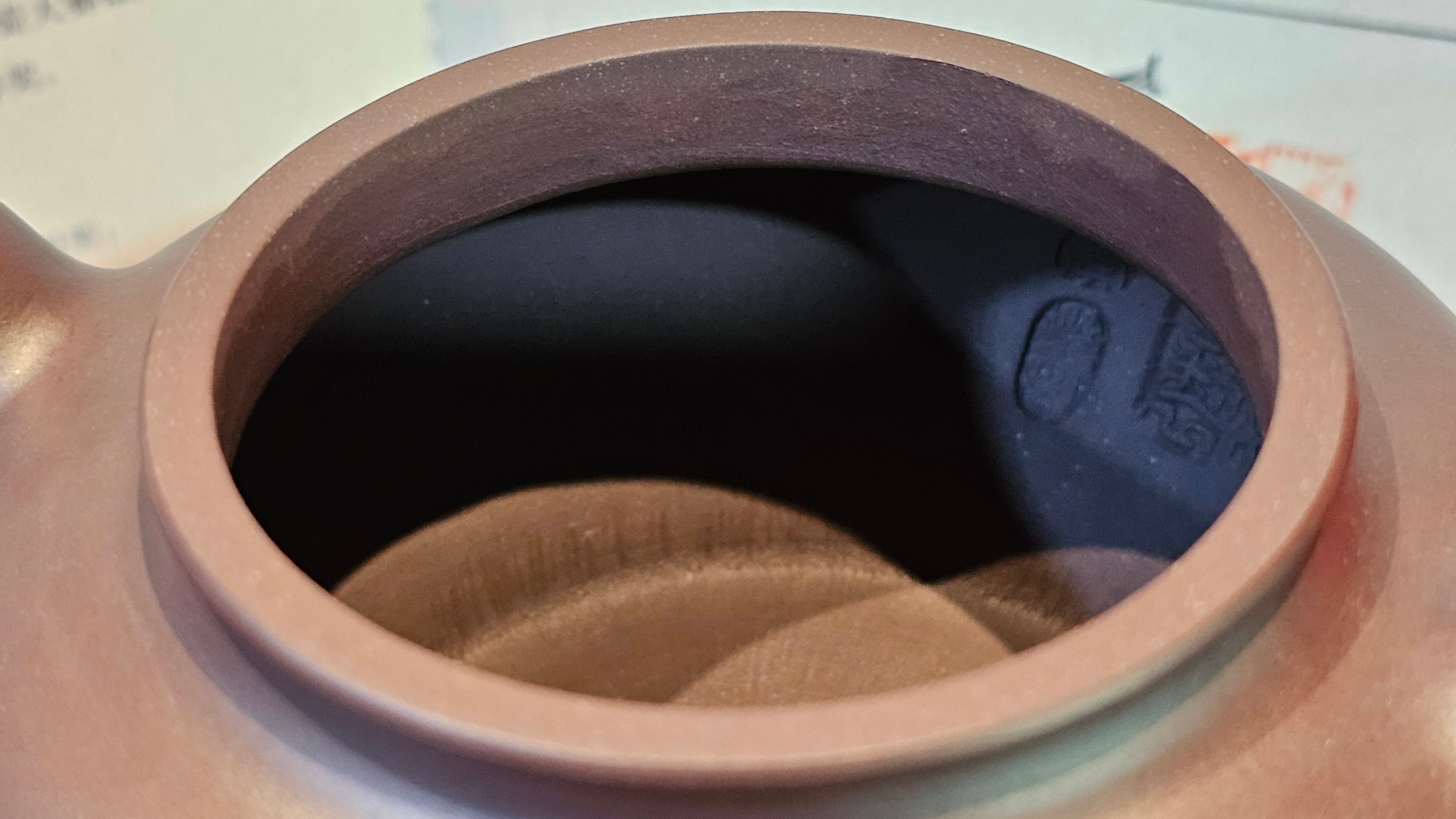 《高耀日》"Gao Yao Ri", 240.9ml, Gao Wen Zi Ni 高温紫泥 ~ Crafted by L3A Consummate Master Artist Li Yan Ru 李艳如 ~!Congratulations to Ms J.C., 0421hrs 4th Oct 2025, Los Angeles, CA!