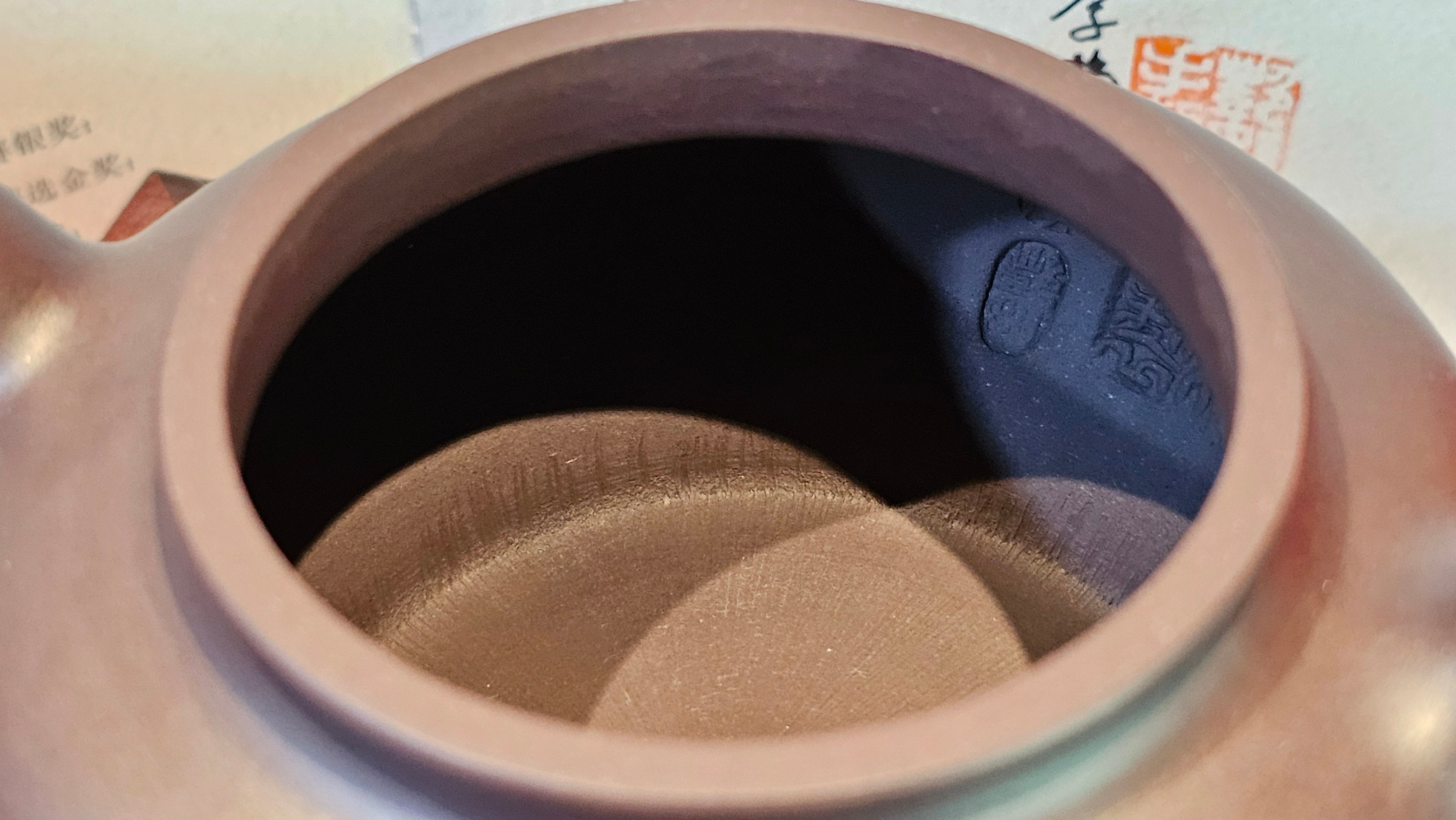 《高耀日》"Gao Yao Ri", 240.9ml, Gao Wen Zi Ni 高温紫泥 ~ Crafted by L3A Consummate Master Artist Li Yan Ru 李艳如 ~!Congratulations to Ms J.C., 0421hrs 4th Oct 2025, Los Angeles, CA!