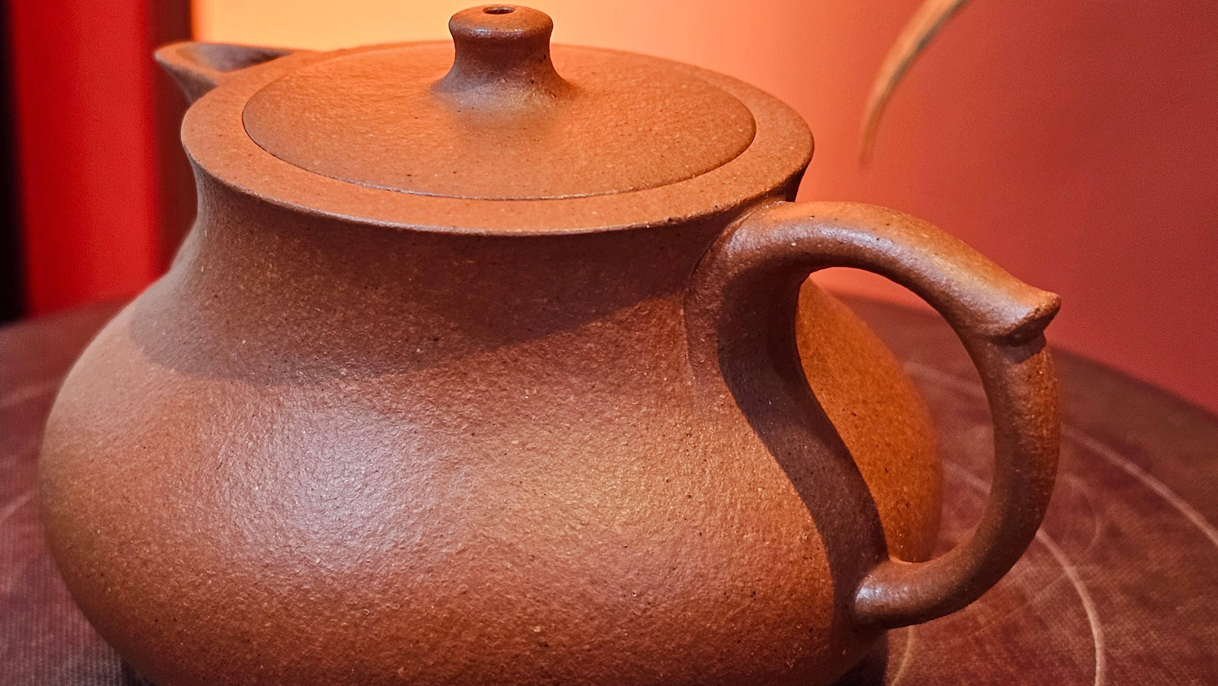 Le Rong 乐荣, 121.2ml, rare Zhu Sha 朱砂 (highest granularity form of ZhuNi), by Craftsman Gu Xiao Ming 顾小明 ~!Congratulations to Mr E.W.! 1237hrs 7th Oct 2025, Berkeley, CA!