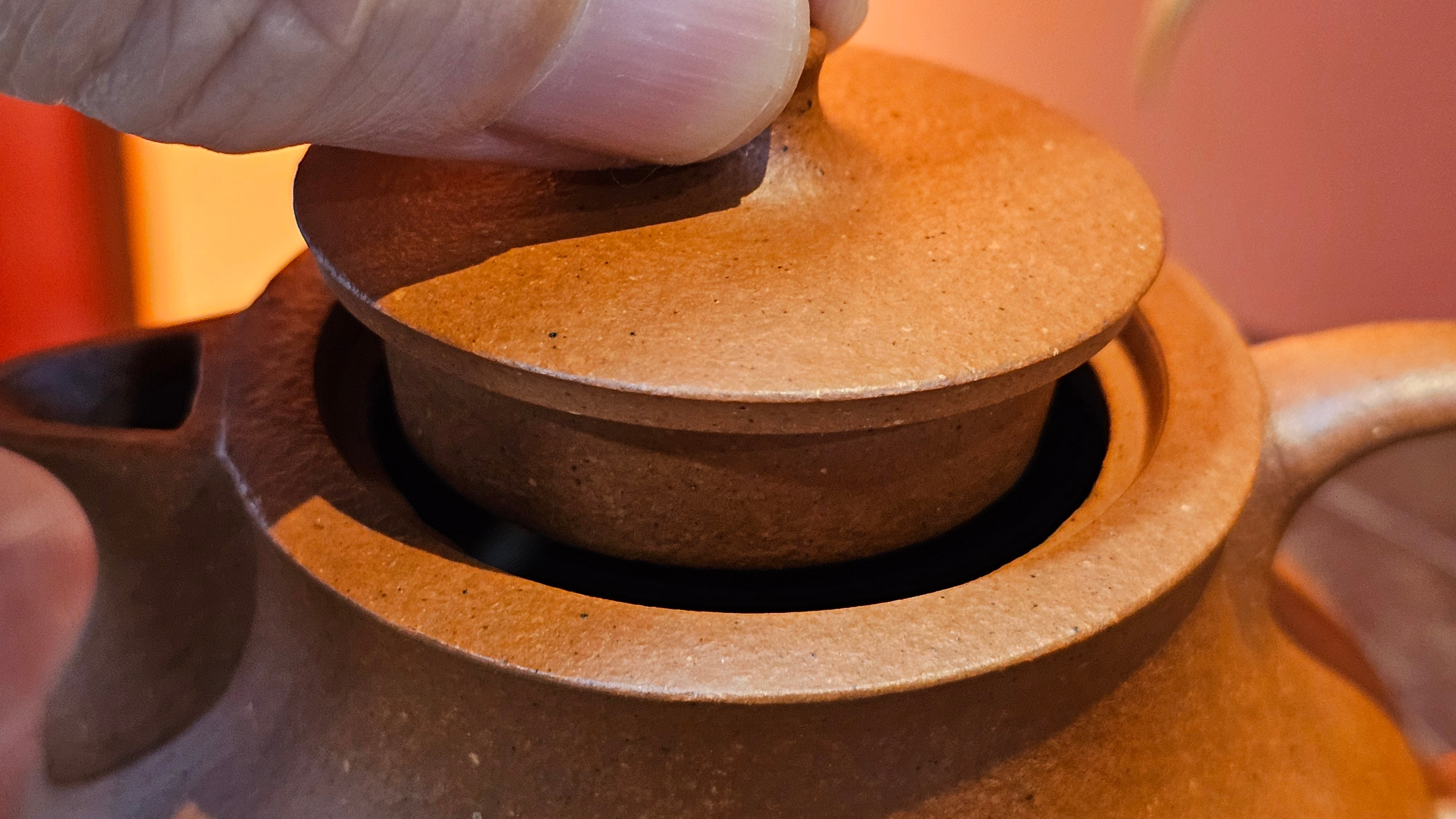 Le Rong 乐荣, 121.2ml, rare Zhu Sha 朱砂 (highest granularity form of ZhuNi), by Craftsman Gu Xiao Ming 顾小明 ~!Congratulations to Mr E.W.! 1237hrs 7th Oct 2025, Berkeley, CA!