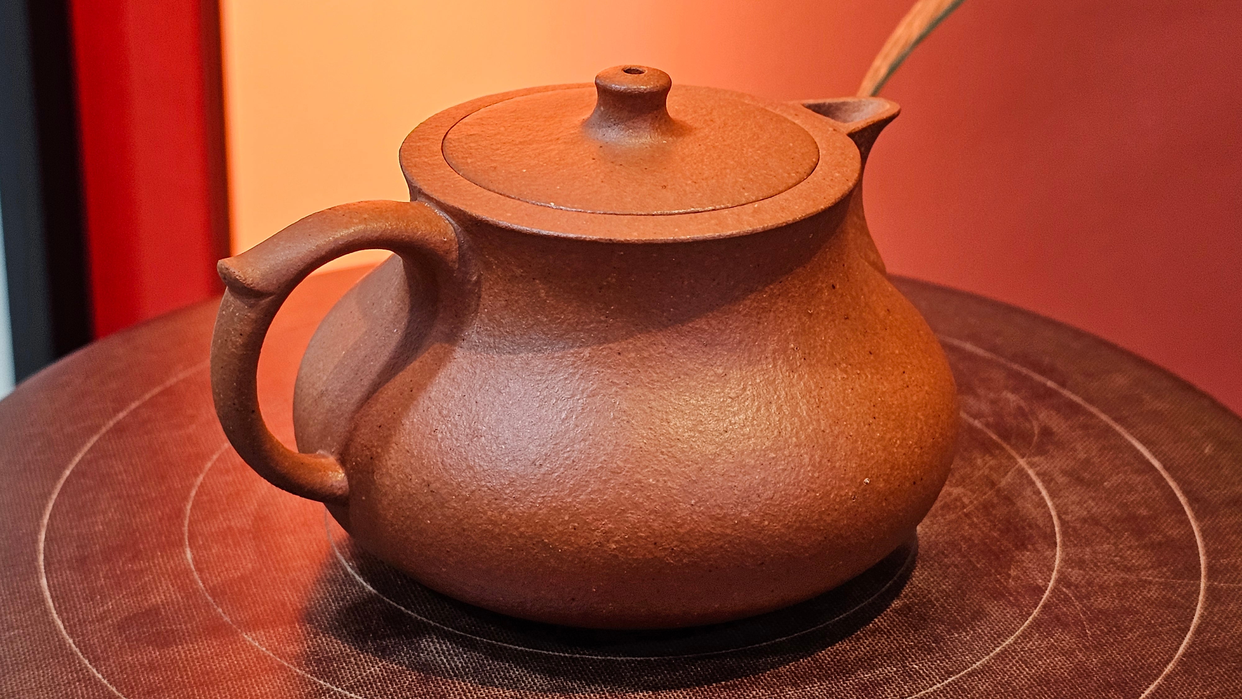 Le Rong 乐荣, 121.2ml, rare Zhu Sha 朱砂 (highest granularity form of ZhuNi), by Craftsman Gu Xiao Ming 顾小明 ~!Congratulations to Mr E.W.! 1237hrs 7th Oct 2025, Berkeley, CA!