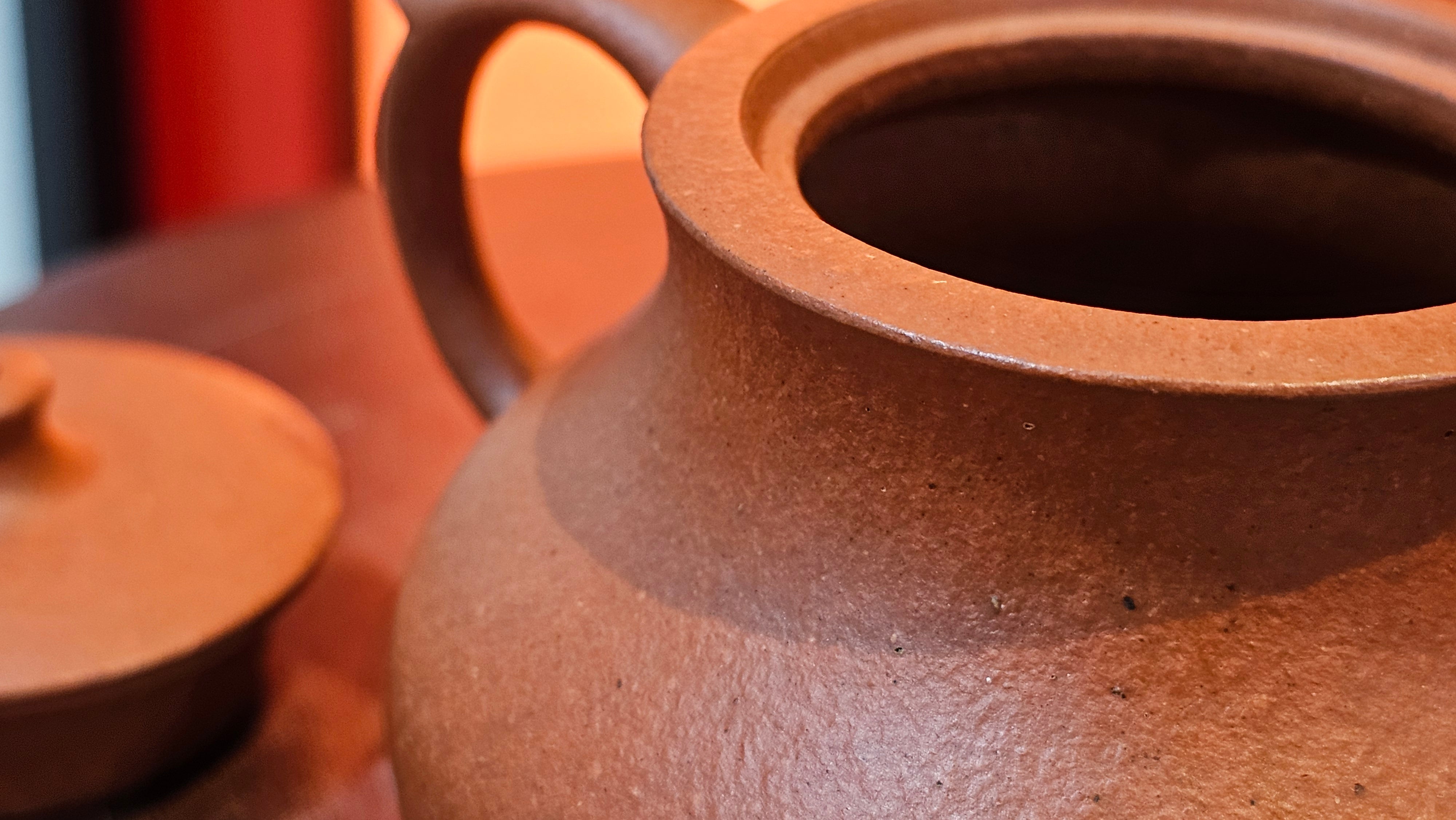 Le Rong 乐荣, 121.2ml, rare Zhu Sha 朱砂 (highest granularity form of ZhuNi), by Craftsman Gu Xiao Ming 顾小明 ~!Congratulations to Mr E.W.! 1237hrs 7th Oct 2025, Berkeley, CA!