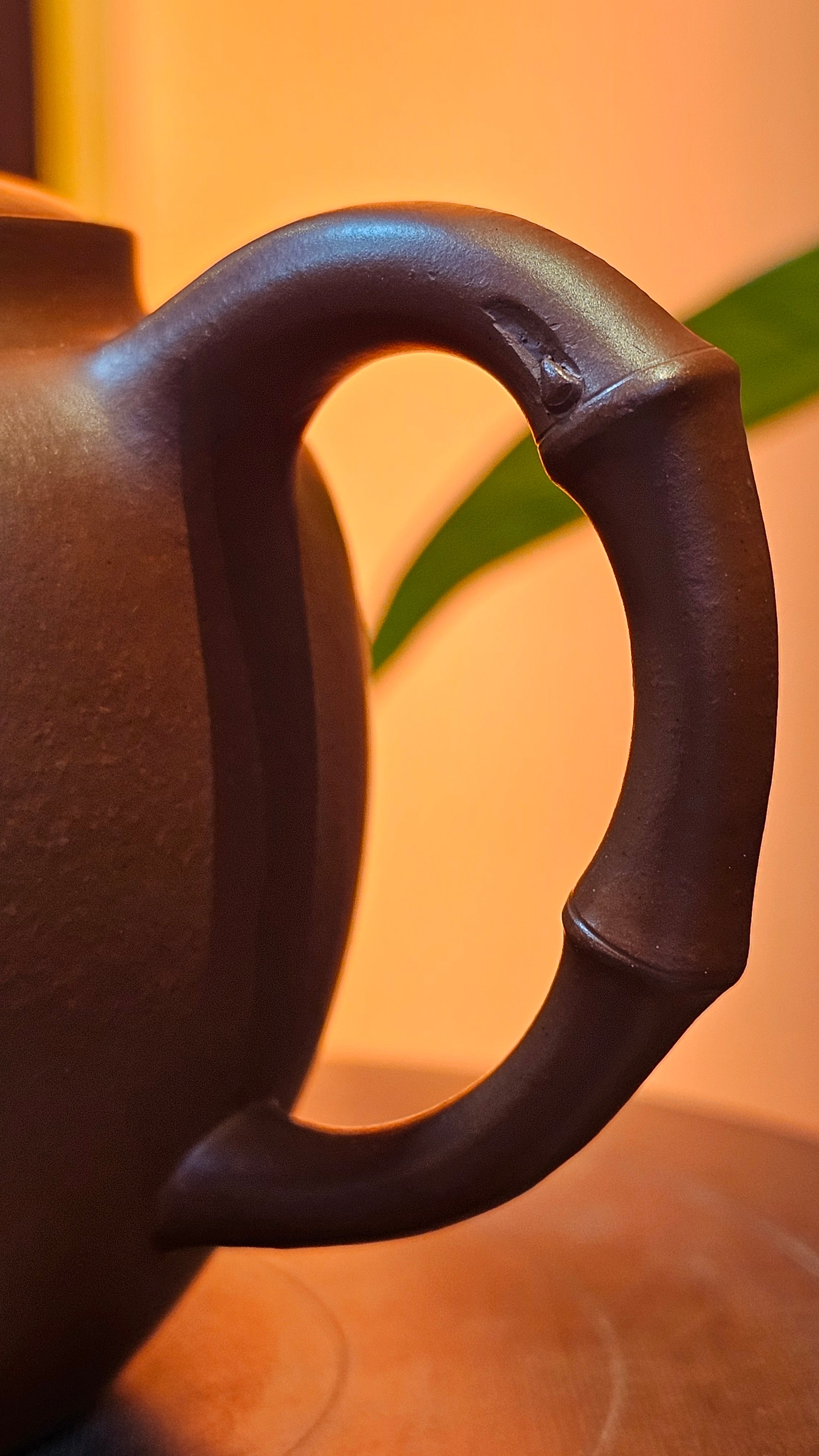 《高风亮节》"Gao Feng Liang Jie",  221.1ml, Ornate 花器! ~ Xiao Mei Yao Zhu Ni 小煤窑朱泥,  by Craftsman Shi Yun 石芸 ~ Congratulations!to Mr J.D.! 2213hrs 8th Oct 2025, Castle Pines! CO!