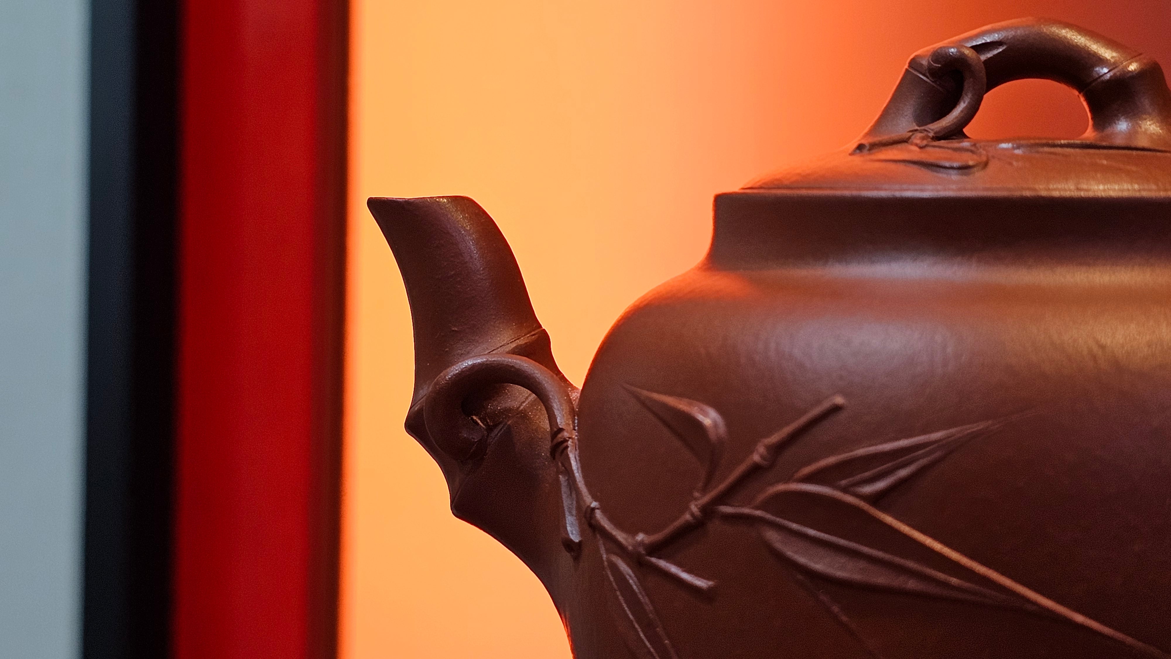 《高风亮节》"Gao Feng Liang Jie",  221.1ml, Ornate 花器! ~ Xiao Mei Yao Zhu Ni 小煤窑朱泥,  by Craftsman Shi Yun 石芸 ~ Congratulations!to Mr J.D.! 2213hrs 8th Oct 2025, Castle Pines! CO!