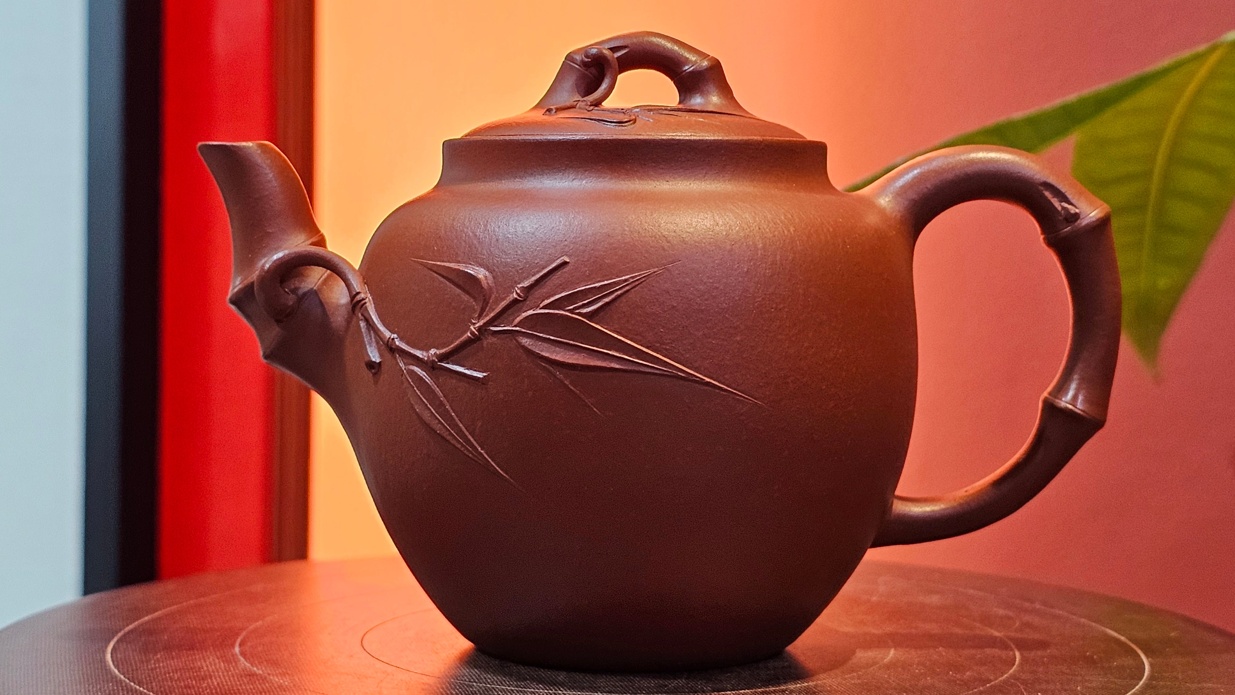 《高风亮节》"Gao Feng Liang Jie",  221.1ml, Ornate 花器! ~ Xiao Mei Yao Zhu Ni 小煤窑朱泥,  by Craftsman Shi Yun 石芸 ~ Congratulations!to Mr J.D.! 2213hrs 8th Oct 2025, Castle Pines! CO!