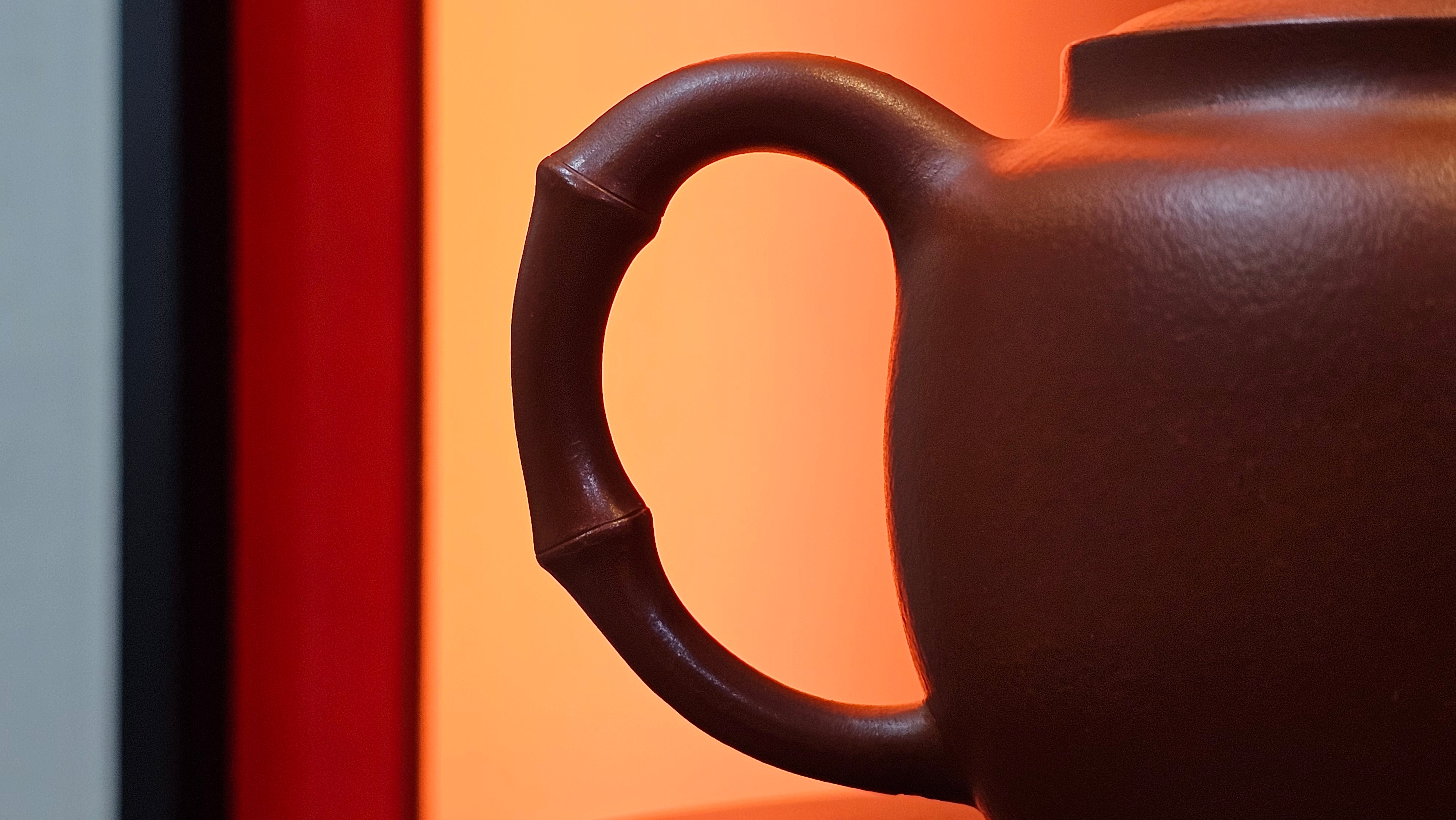 《高风亮节》"Gao Feng Liang Jie",  221.1ml, Ornate 花器! ~ Xiao Mei Yao Zhu Ni 小煤窑朱泥,  by Craftsman Shi Yun 石芸 ~ Congratulations!to Mr J.D.! 2213hrs 8th Oct 2025, Castle Pines! CO!