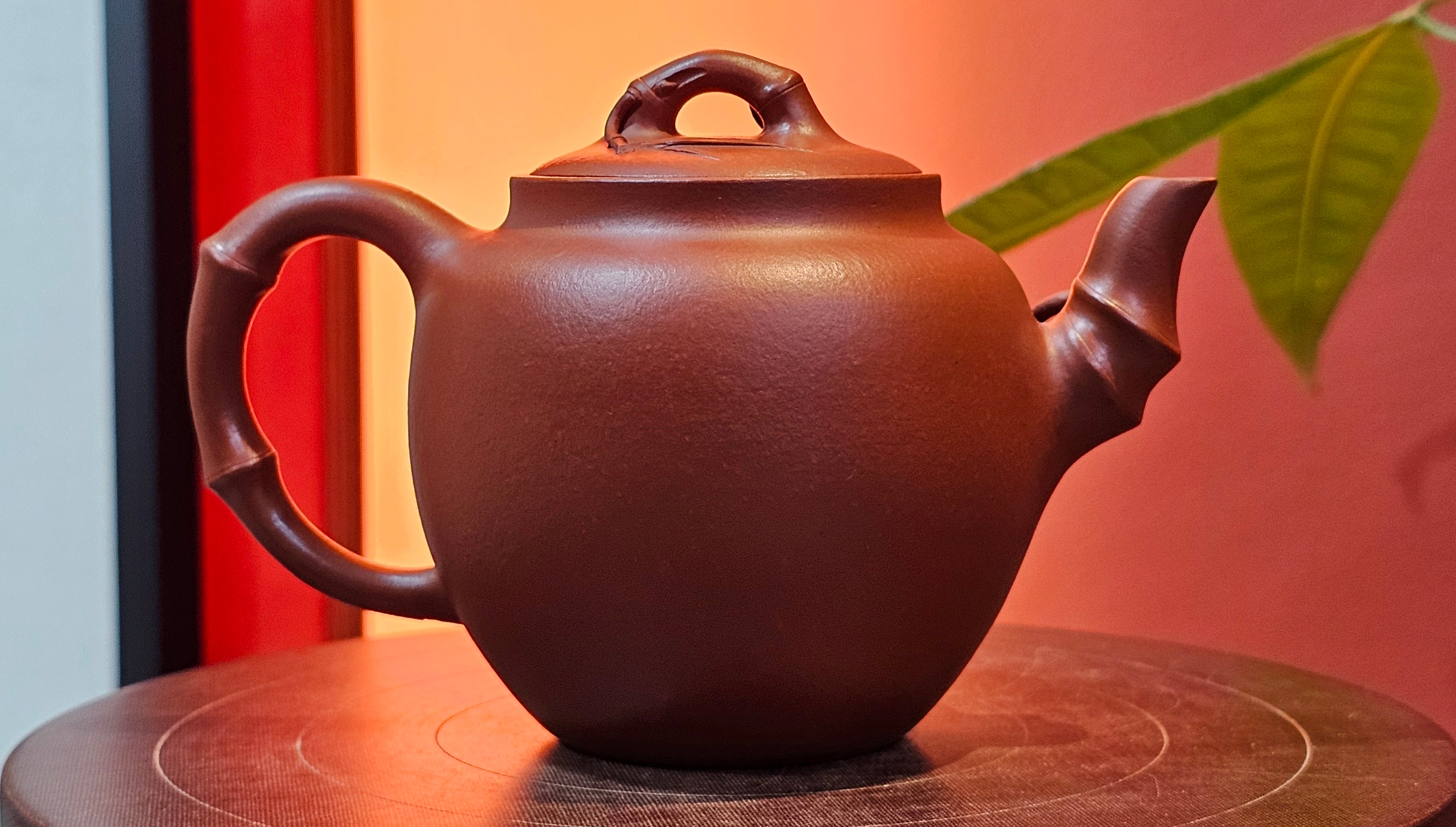 《高风亮节》"Gao Feng Liang Jie",  221.1ml, Ornate 花器! ~ Xiao Mei Yao Zhu Ni 小煤窑朱泥,  by Craftsman Shi Yun 石芸 ~ Congratulations!to Mr J.D.! 2213hrs 8th Oct 2025, Castle Pines! CO!