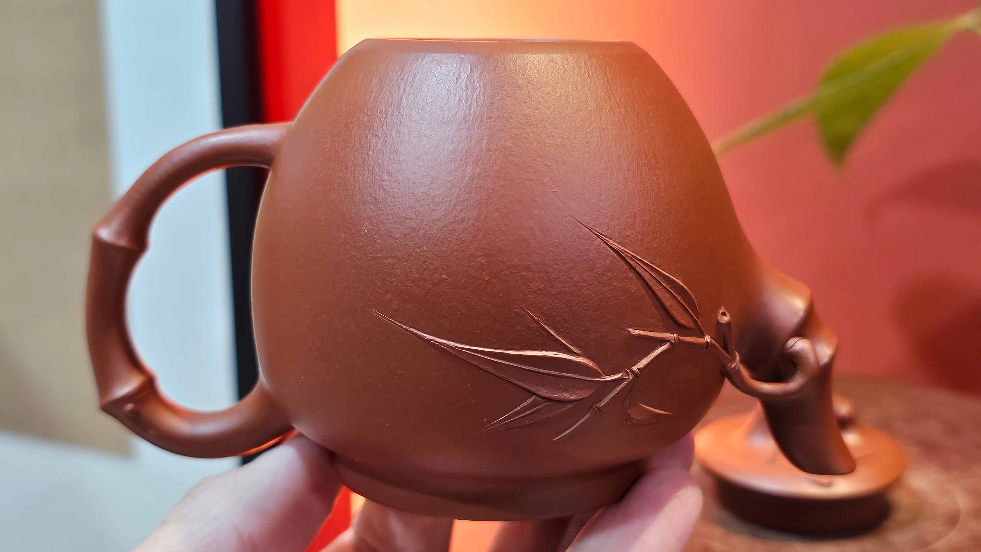 《高风亮节》"Gao Feng Liang Jie",  221.1ml, Ornate 花器! ~ Xiao Mei Yao Zhu Ni 小煤窑朱泥,  by Craftsman Shi Yun 石芸 ~ Congratulations!to Mr J.D.! 2213hrs 8th Oct 2025, Castle Pines! CO!