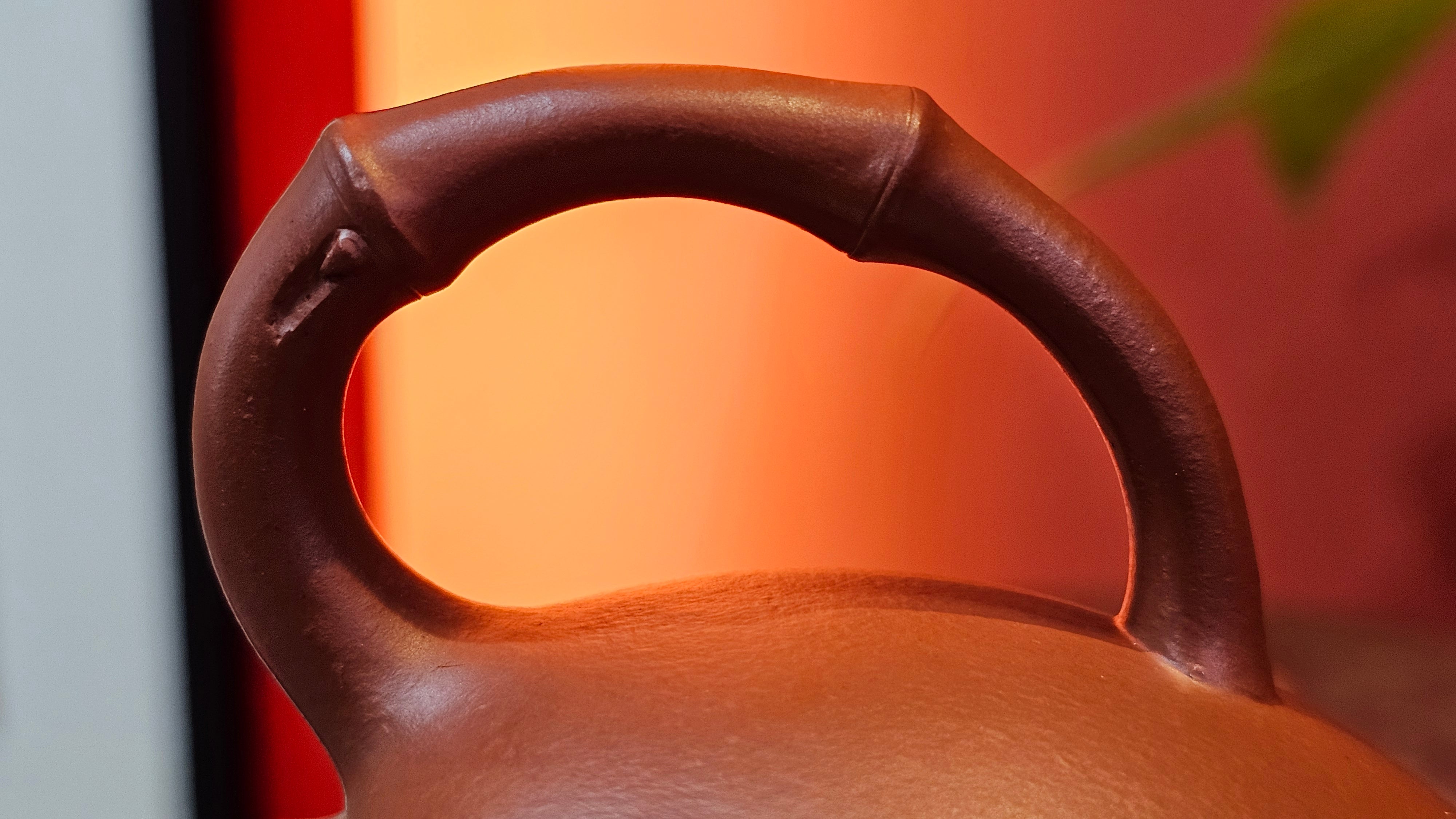 《高风亮节》"Gao Feng Liang Jie",  221.1ml, Ornate 花器! ~ Xiao Mei Yao Zhu Ni 小煤窑朱泥,  by Craftsman Shi Yun 石芸 ~ Congratulations!to Mr J.D.! 2213hrs 8th Oct 2025, Castle Pines! CO!