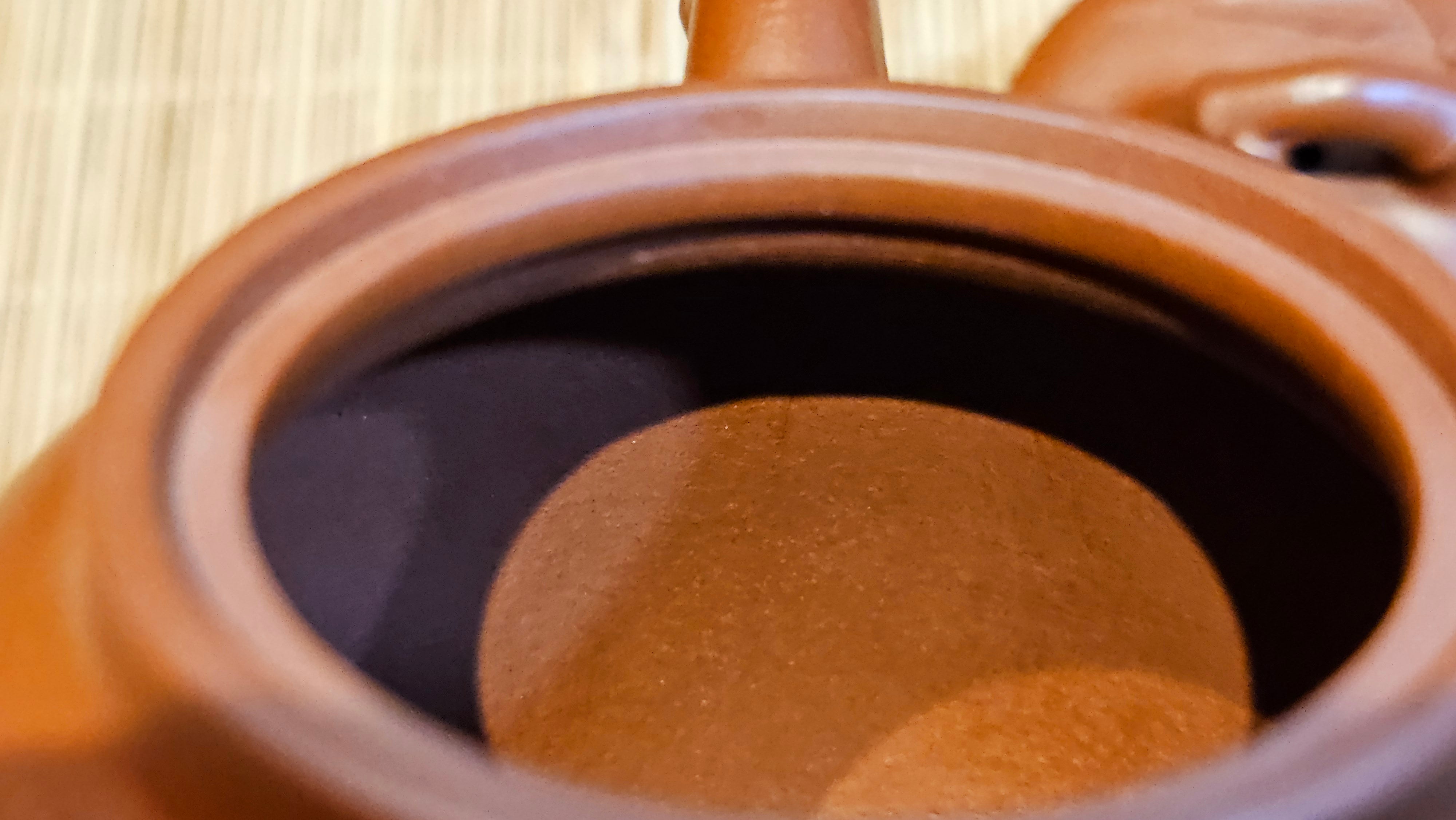 《高风亮节》"Gao Feng Liang Jie",  221.1ml, Ornate 花器! ~ Xiao Mei Yao Zhu Ni 小煤窑朱泥,  by Craftsman Shi Yun 石芸 ~ Congratulations!to Mr J.D.! 2213hrs 8th Oct 2025, Castle Pines! CO!