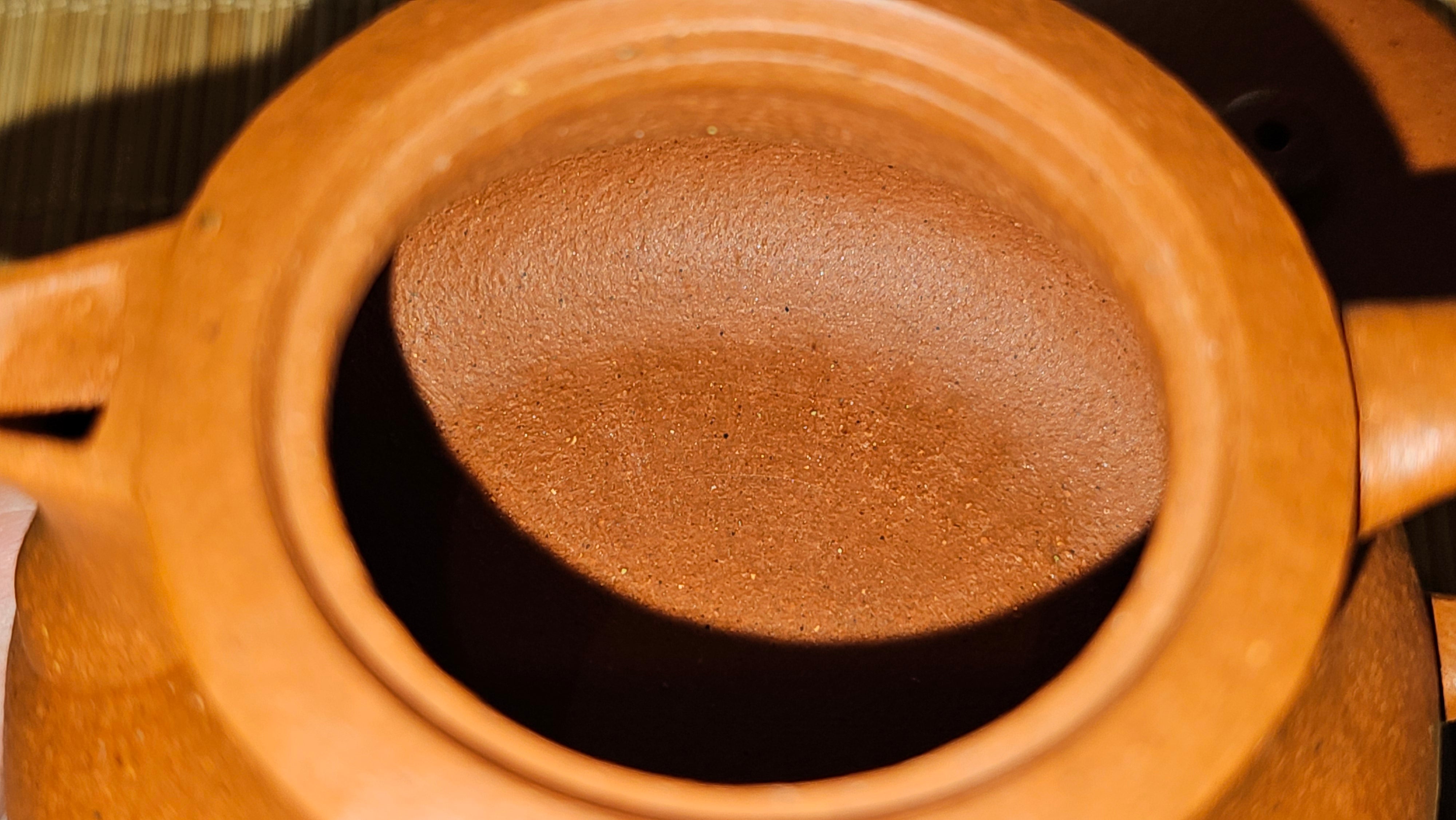 Le Rong 乐荣, 121.2ml, rare Zhu Sha 朱砂 (highest granularity form of ZhuNi), by Craftsman Gu Xiao Ming 顾小明 ~!Congratulations to Mr E.W.! 1237hrs 7th Oct 2025, Berkeley, CA!