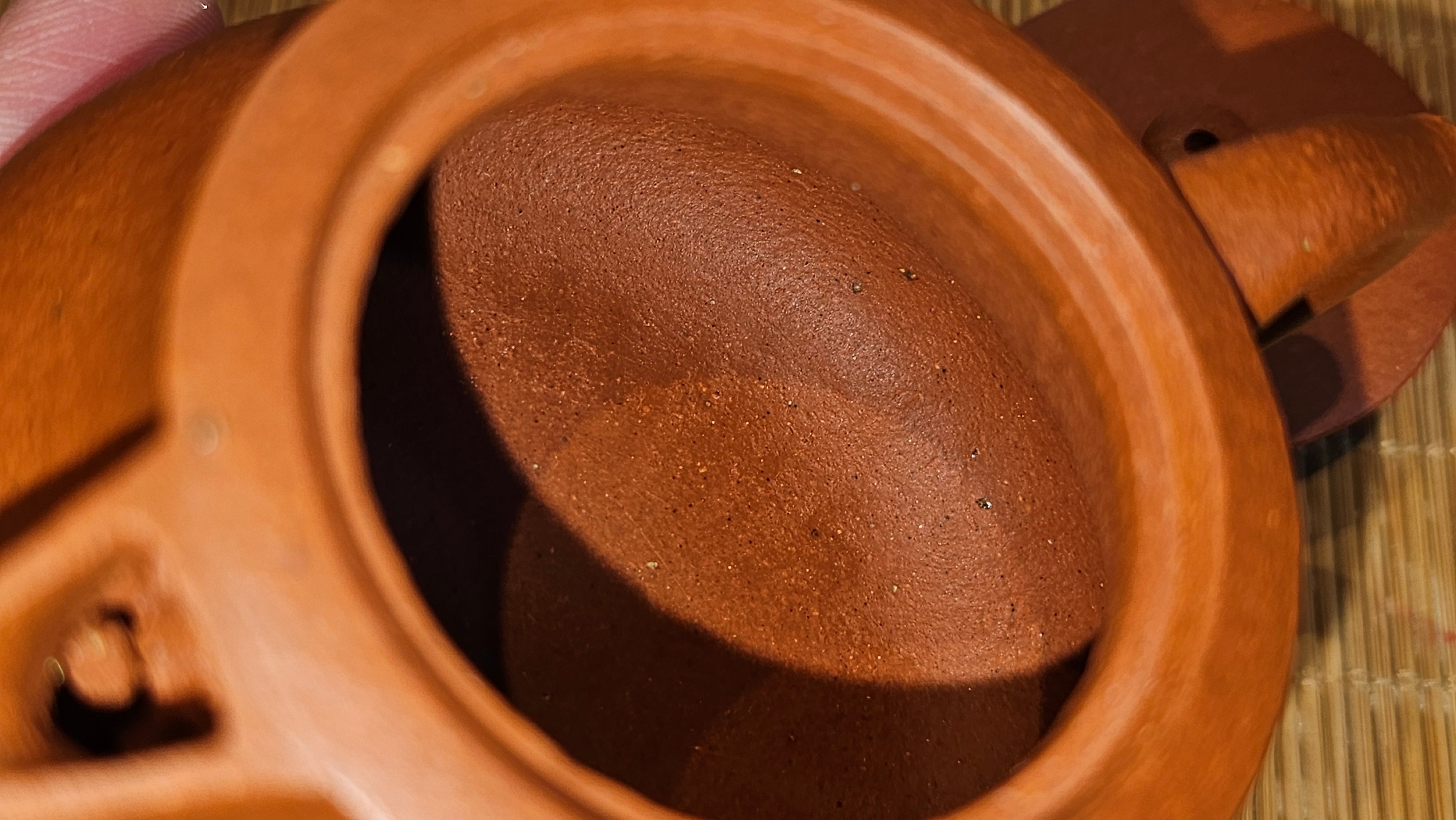 Le Rong 乐荣, 121.2ml, rare Zhu Sha 朱砂 (highest granularity form of ZhuNi), by Craftsman Gu Xiao Ming 顾小明 ~!Congratulations to Mr E.W.! 1237hrs 7th Oct 2025, Berkeley, CA!