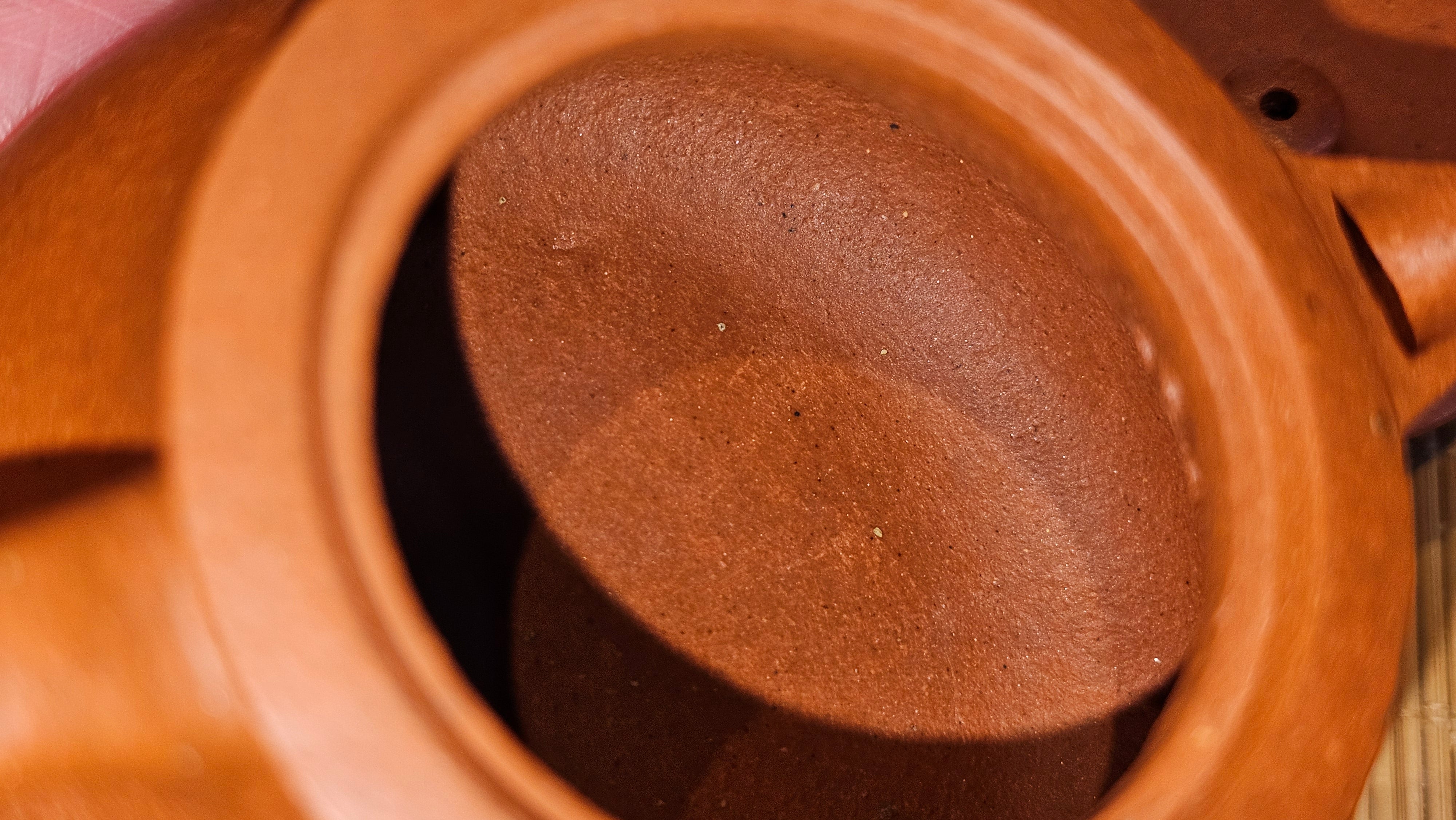 Le Rong 乐荣, 121.2ml, rare Zhu Sha 朱砂 (highest granularity form of ZhuNi), by Craftsman Gu Xiao Ming 顾小明 ~!Congratulations to Mr E.W.! 1237hrs 7th Oct 2025, Berkeley, CA!