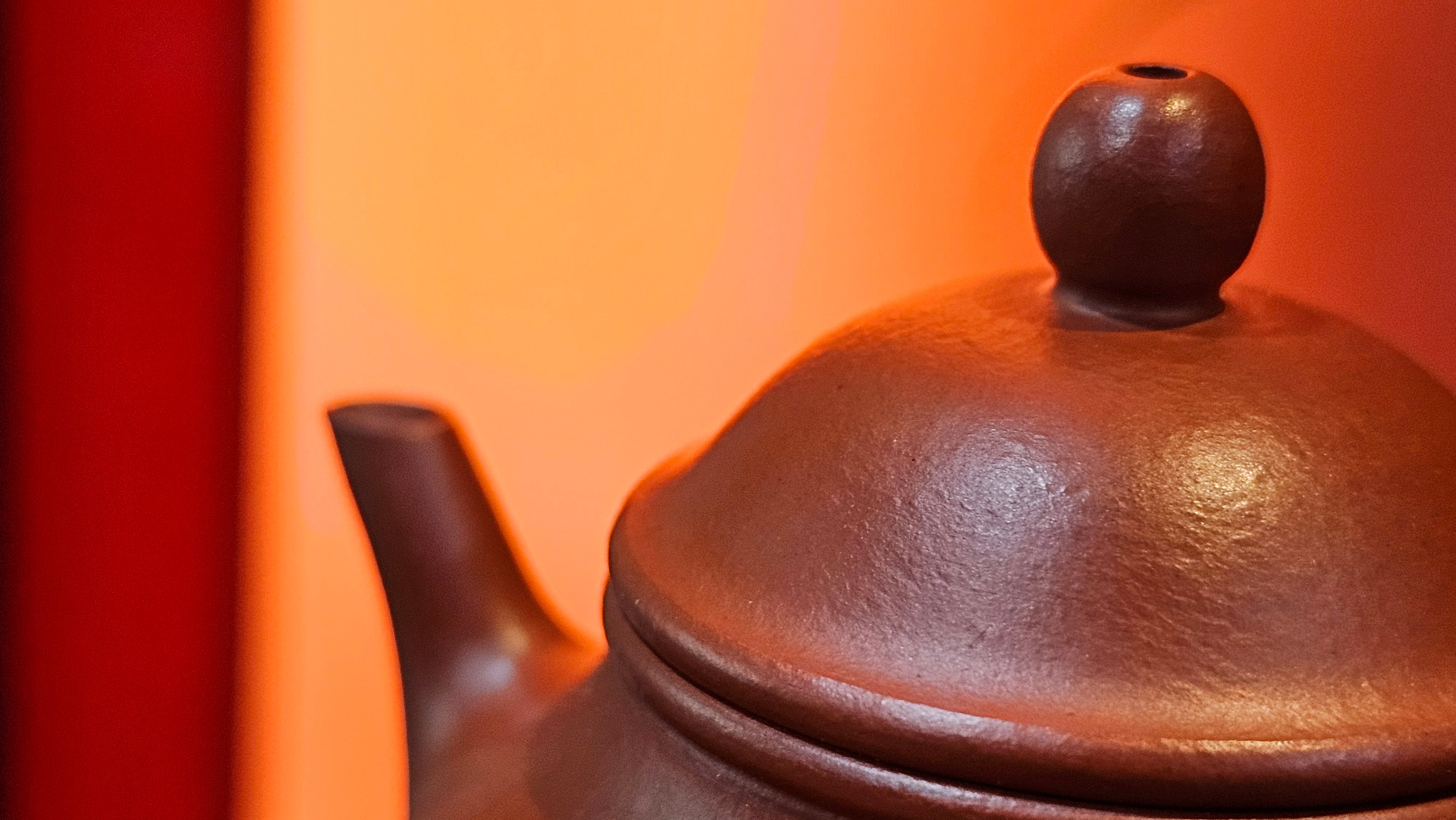 Yan Yun 颜韵, 96.6ml, Xiao Mei Yao Zhu Ni 小煤窑朱泥, by Collaborative Craftsman Zhai Yi Yao 翟一耀 with Engraving by Craftsman Yi De Shu 一德书 ~ Congratulations to Ms J.C.! 1405hrs 18th Oct 2025, Los Angeles! CA!