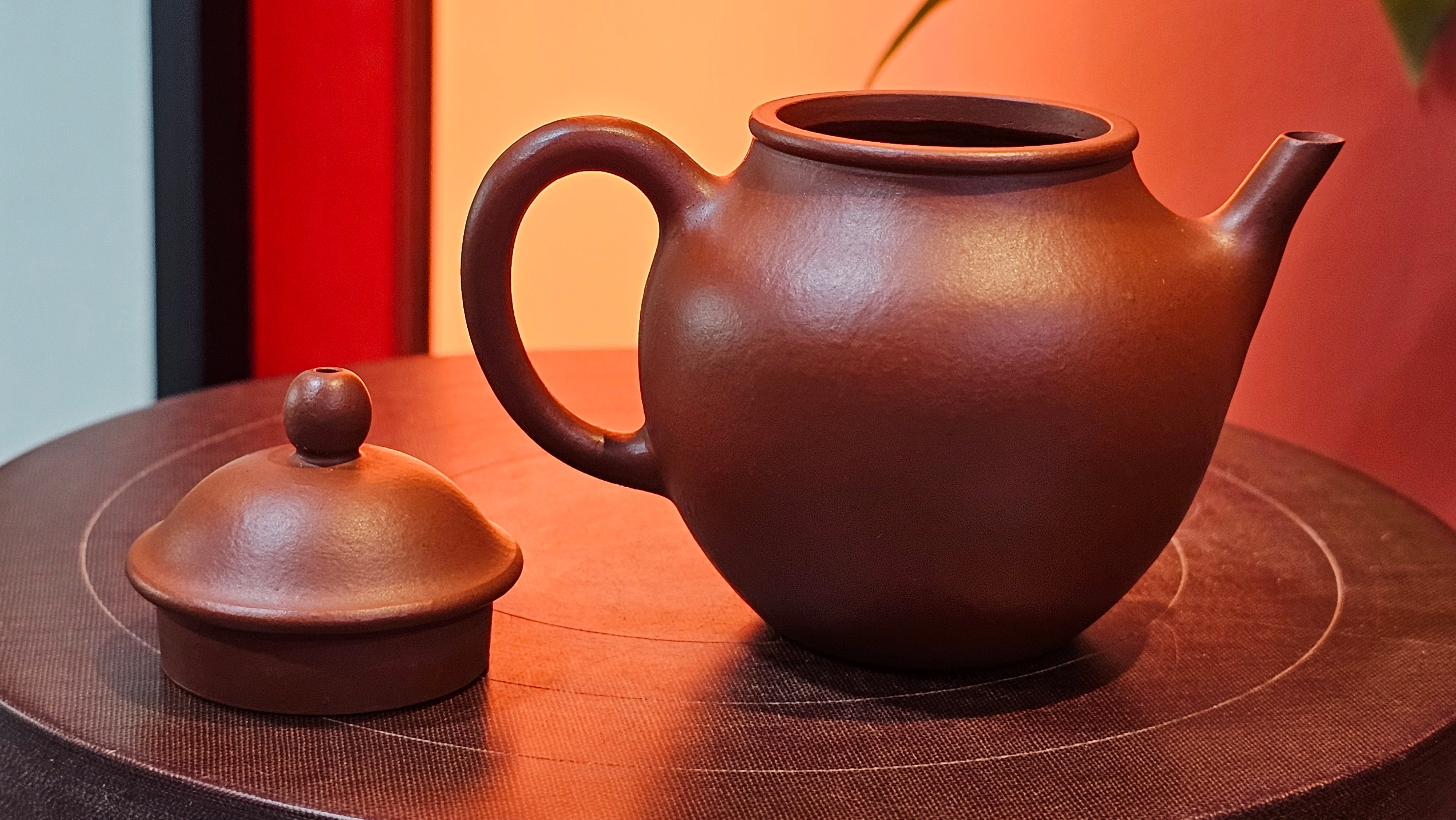 Yan Yun 颜韵, 96.6ml, Xiao Mei Yao Zhu Ni 小煤窑朱泥, by Collaborative Craftsman Zhai Yi Yao 翟一耀 with Engraving by Craftsman Yi De Shu 一德书 ~ Congratulations to Ms J.C.! 1405hrs 18th Oct 2025, Los Angeles! CA!