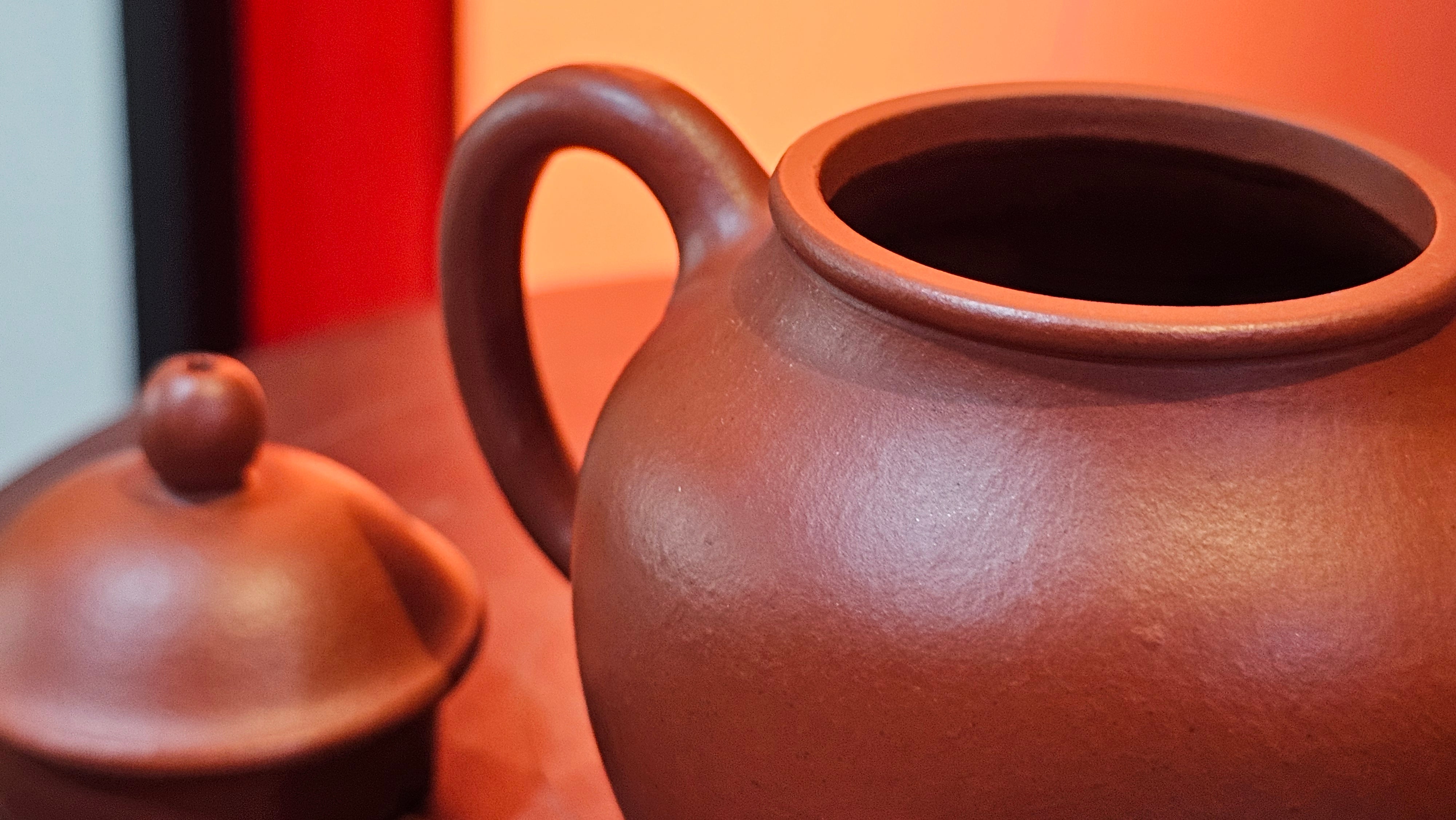 Yan Yun 颜韵, 96.6ml, Xiao Mei Yao Zhu Ni 小煤窑朱泥, by Collaborative Craftsman Zhai Yi Yao 翟一耀 with Engraving by Craftsman Yi De Shu 一德书 ~ Congratulations to Ms J.C.! 1405hrs 18th Oct 2025, Los Angeles! CA!