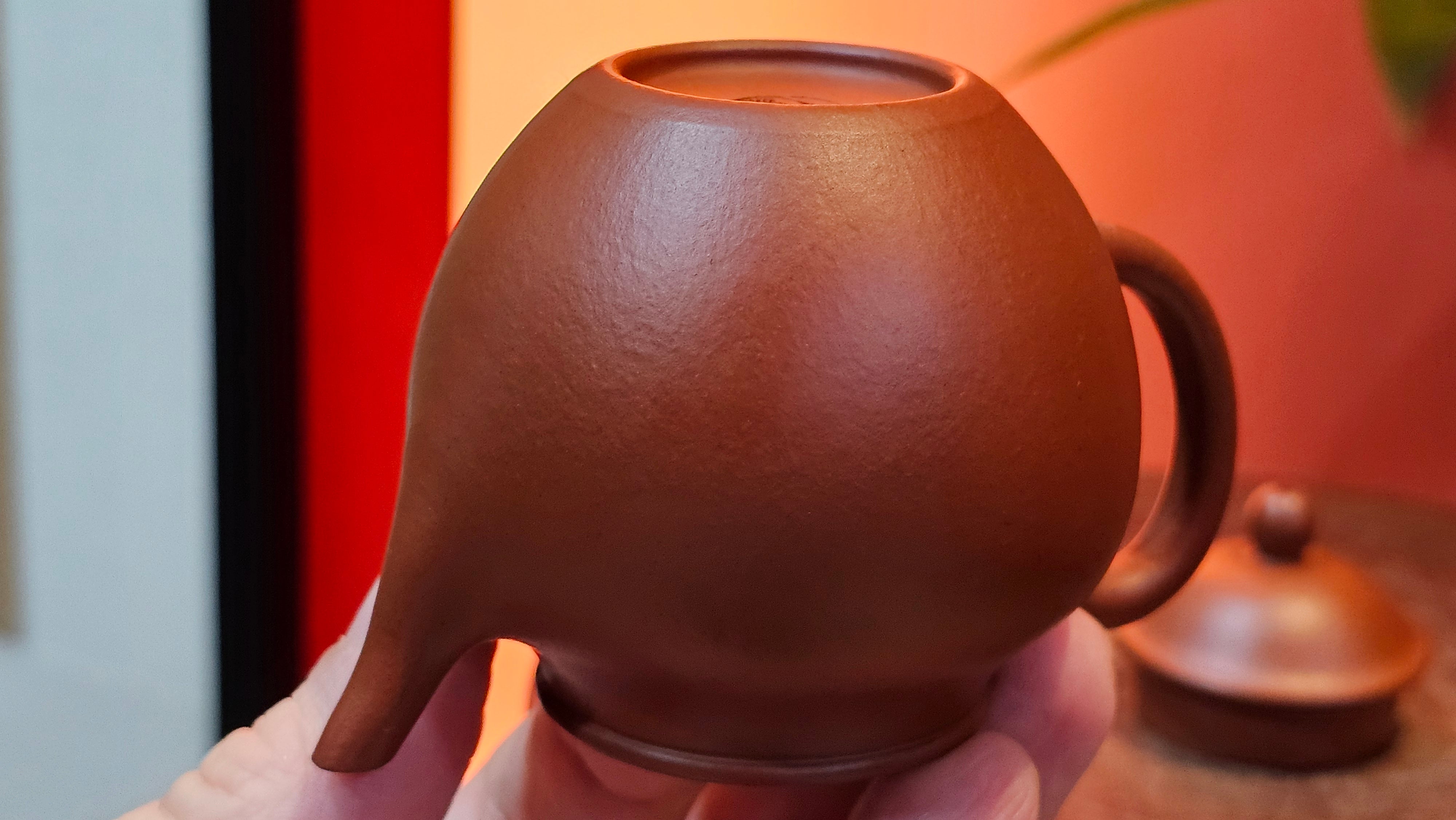 Yan Yun 颜韵, 96.6ml, Xiao Mei Yao Zhu Ni 小煤窑朱泥, by Collaborative Craftsman Zhai Yi Yao 翟一耀 with Engraving by Craftsman Yi De Shu 一德书 ~ Congratulations to Ms J.C.! 1405hrs 18th Oct 2025, Los Angeles! CA!