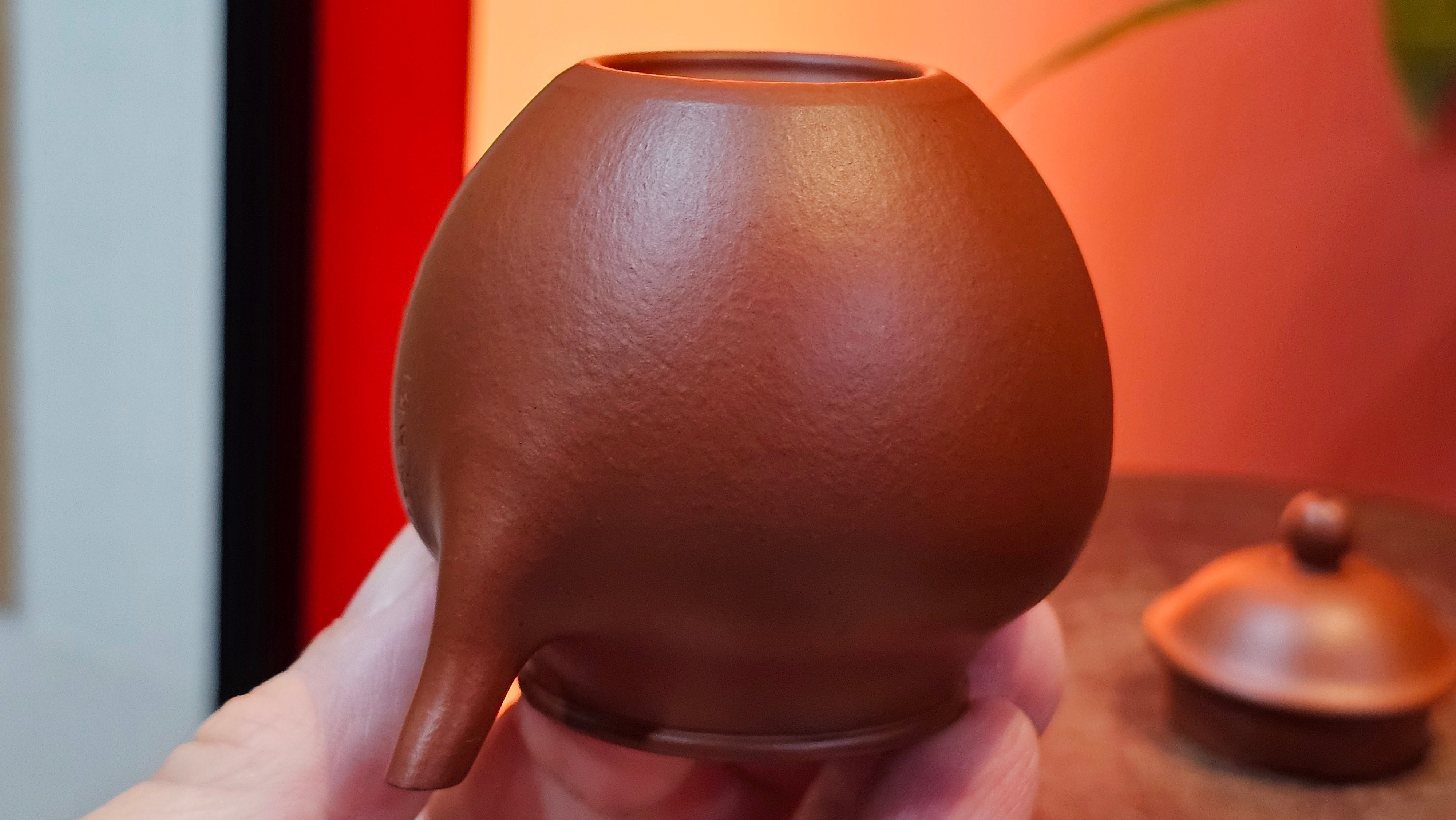 Yan Yun 颜韵, 96.6ml, Xiao Mei Yao Zhu Ni 小煤窑朱泥, by Collaborative Craftsman Zhai Yi Yao 翟一耀 with Engraving by Craftsman Yi De Shu 一德书 ~ Congratulations to Ms J.C.! 1405hrs 18th Oct 2025, Los Angeles! CA!