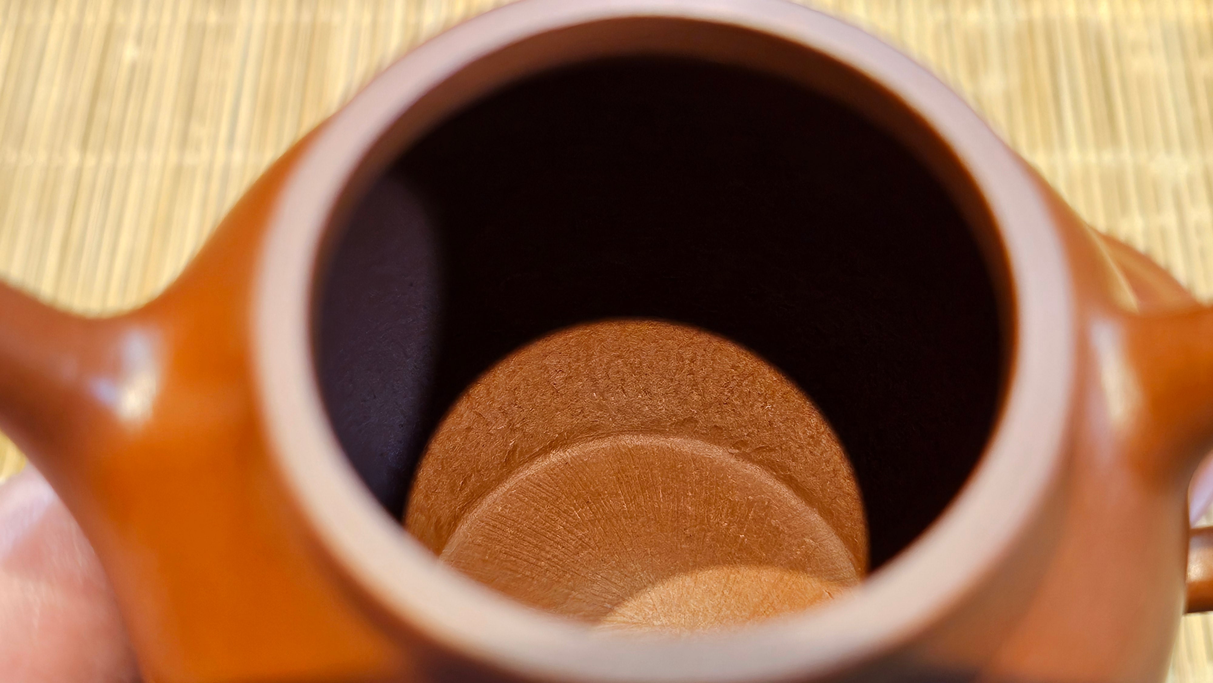 Yan Yun 颜韵, 96.6ml, Xiao Mei Yao Zhu Ni 小煤窑朱泥, by Collaborative Craftsman Zhai Yi Yao 翟一耀 with Engraving by Craftsman Yi De Shu 一德书 ~ Congratulations to Ms J.C.! 1405hrs 18th Oct 2025, Los Angeles! CA!