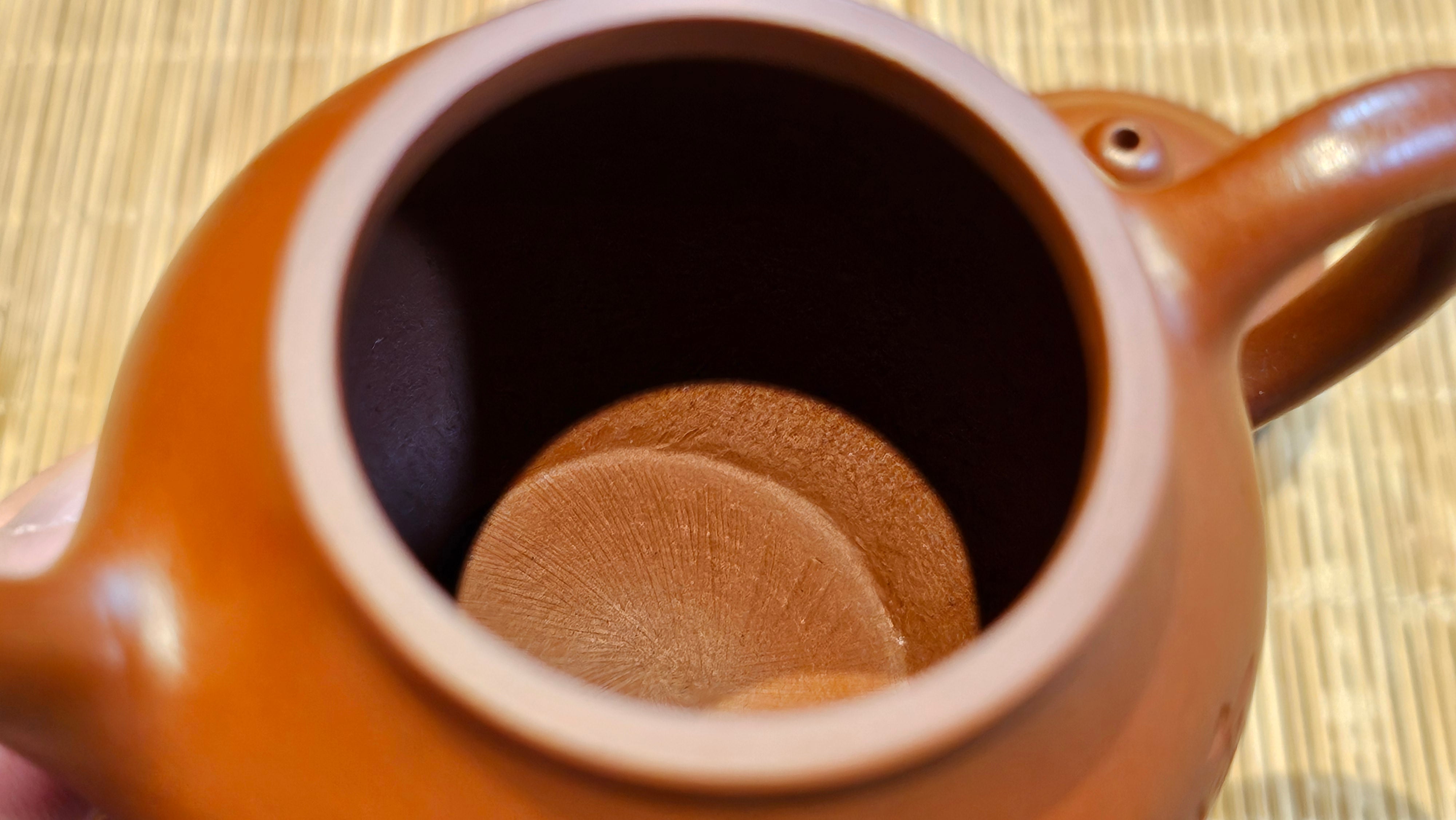 Yan Yun 颜韵, 96.6ml, Xiao Mei Yao Zhu Ni 小煤窑朱泥, by Collaborative Craftsman Zhai Yi Yao 翟一耀 with Engraving by Craftsman Yi De Shu 一德书 ~ Congratulations to Ms J.C.! 1405hrs 18th Oct 2025, Los Angeles! CA!